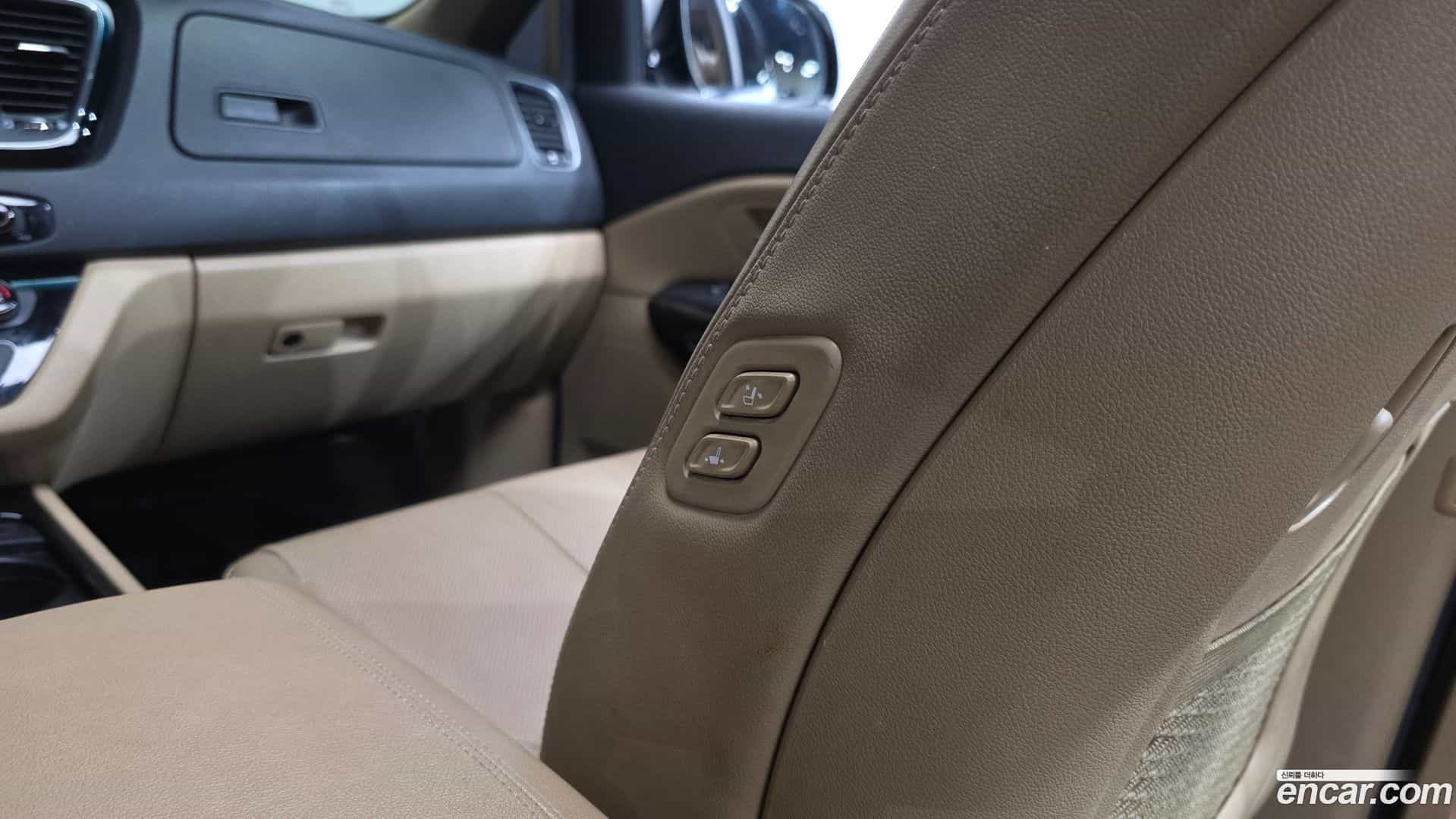 Canival Kia 2016.10-OPTION-042
