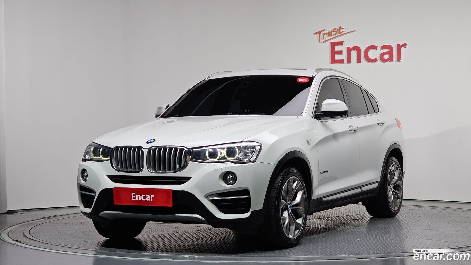 Main__Slider__Photo:X4 BMW 2015.10-0