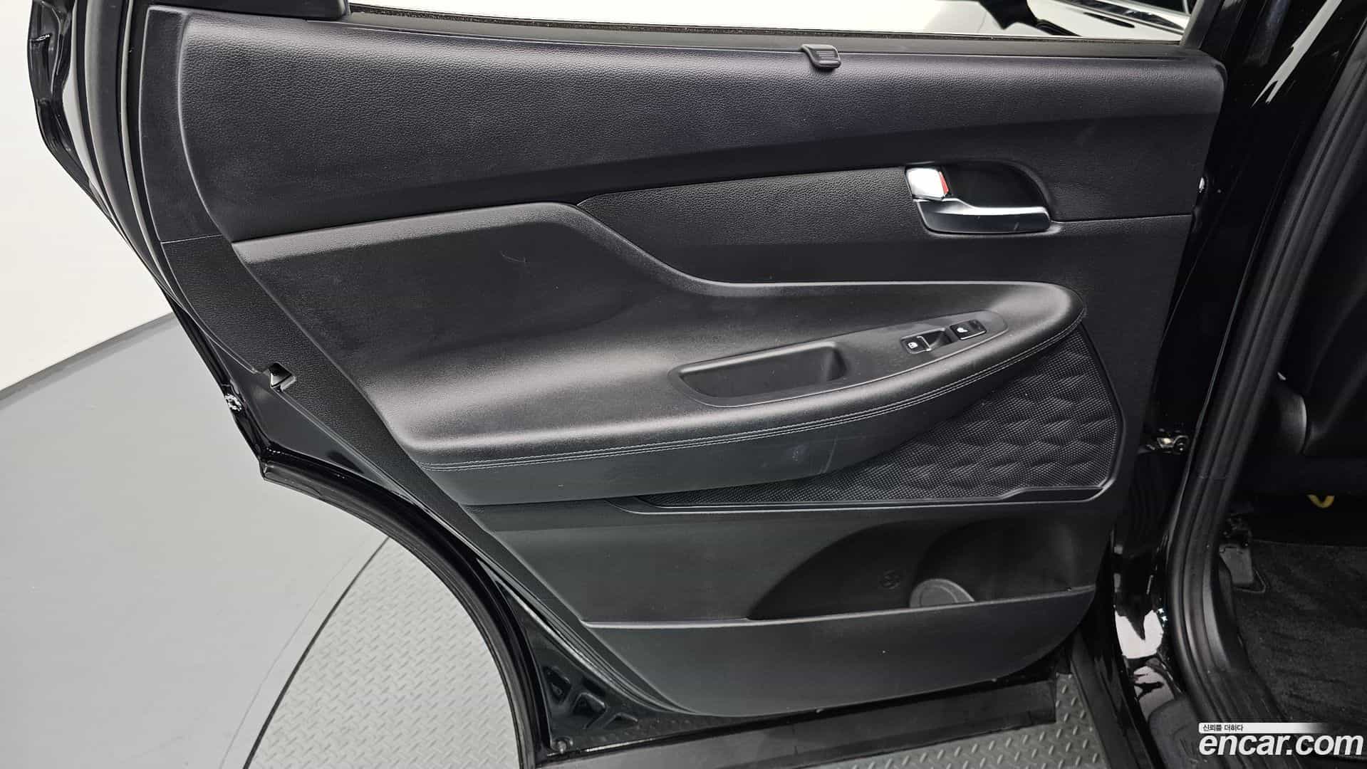 Santafe Hyundai 2022.10-INNER-035