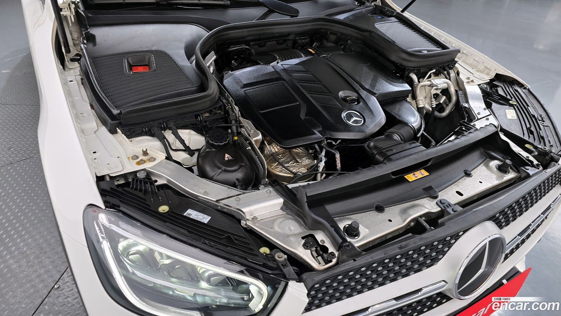 Main__Slider__Photo:GLC-Class Mercedes-Benz 2021.3-5