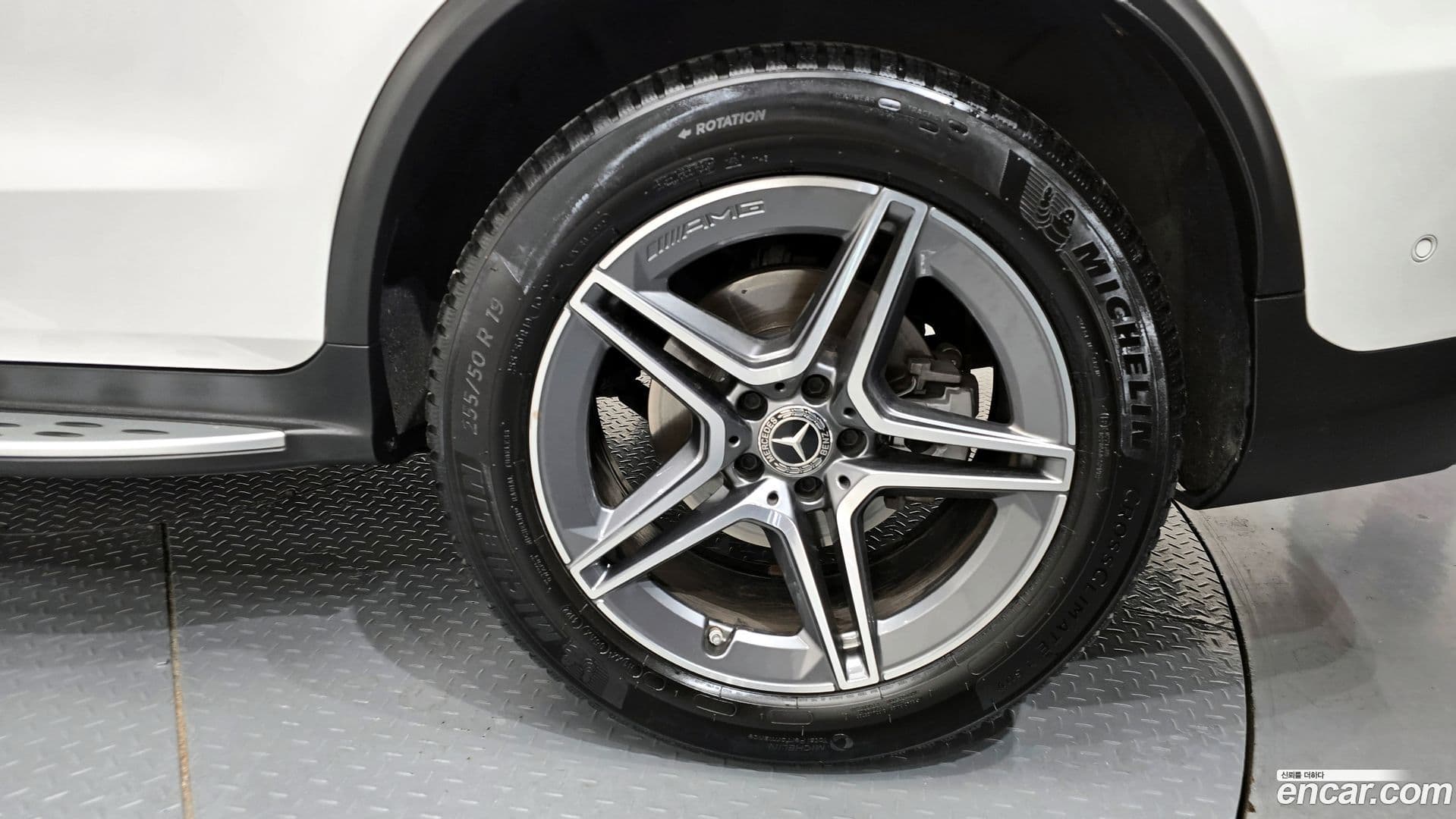 Main__Slider__Photo:GLC-Class Mercedes-Benz 2021.3-20