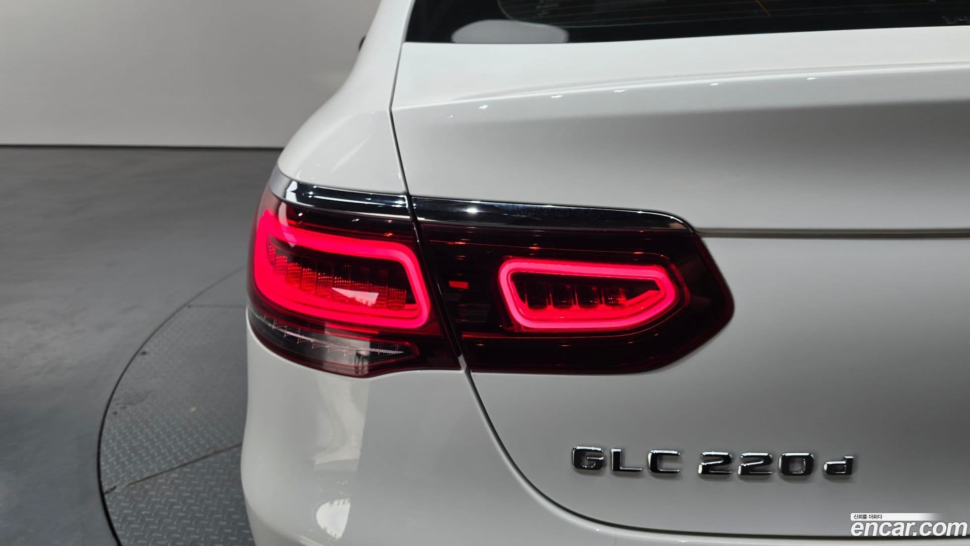Main__Slider__Photo:GLC-Class Mercedes-Benz 2021.3-22