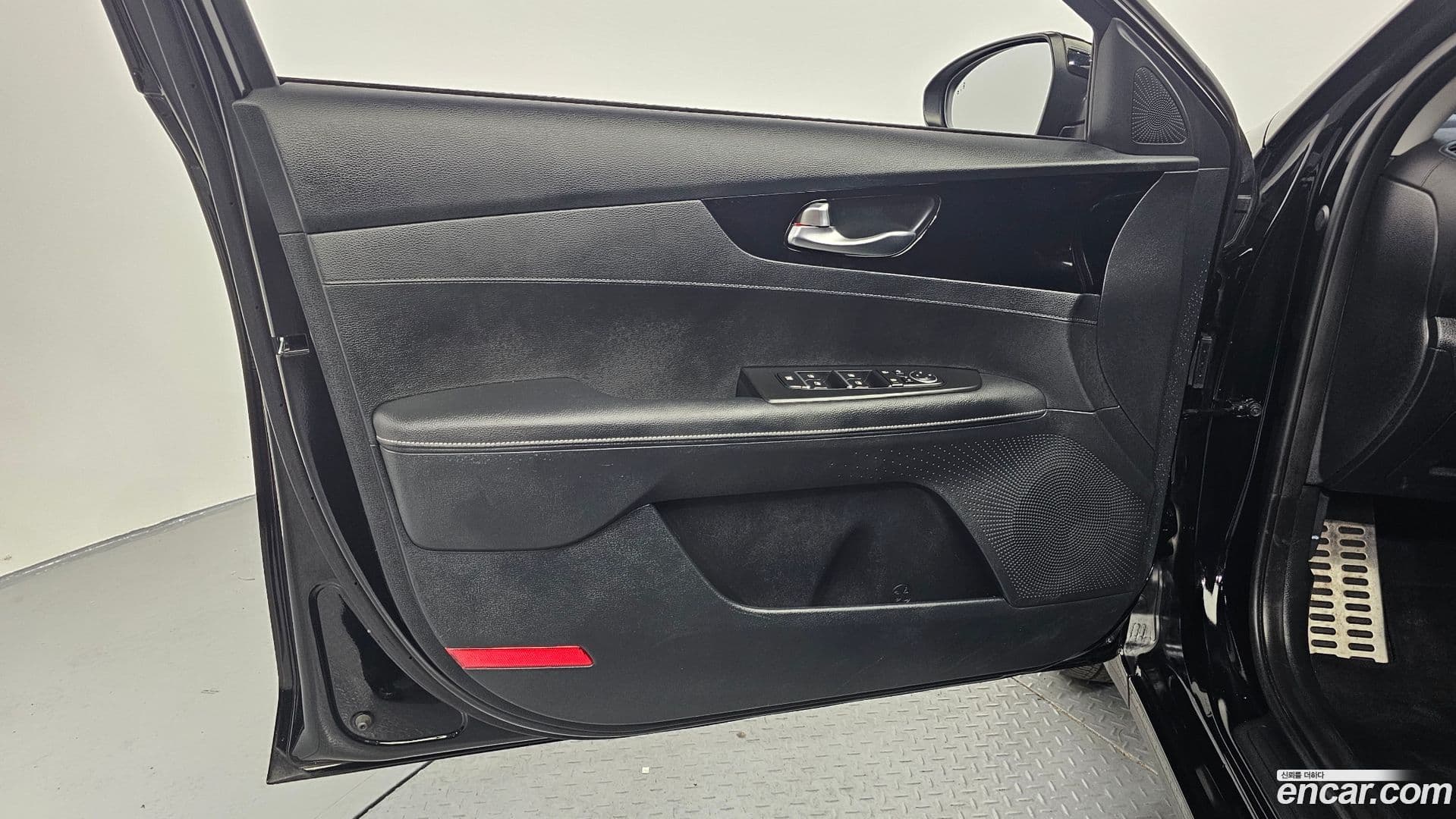 Main__Slider__Photo:K3 Kia 2023.10-23