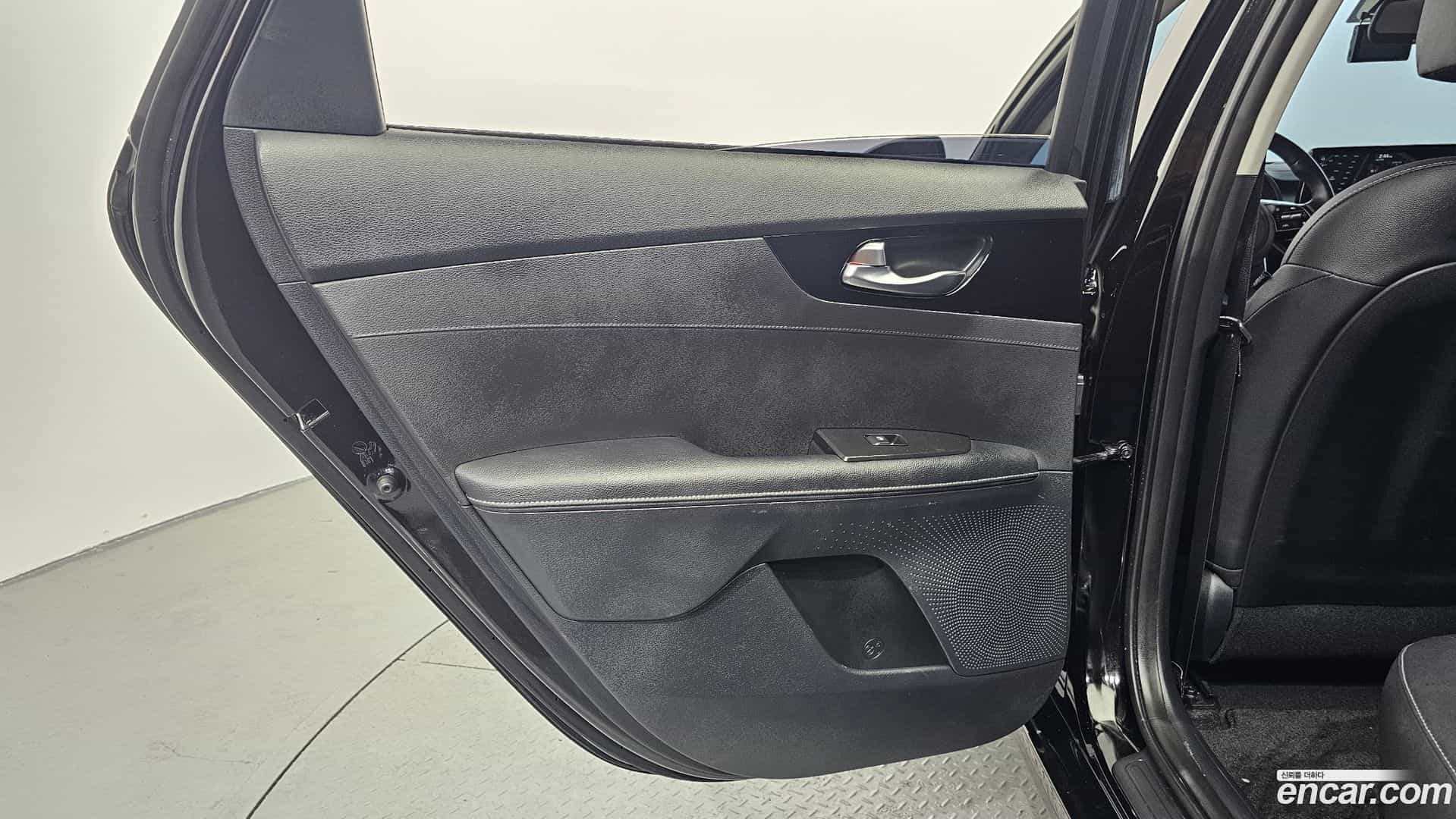K3 Kia 2023.10-INNER-035
