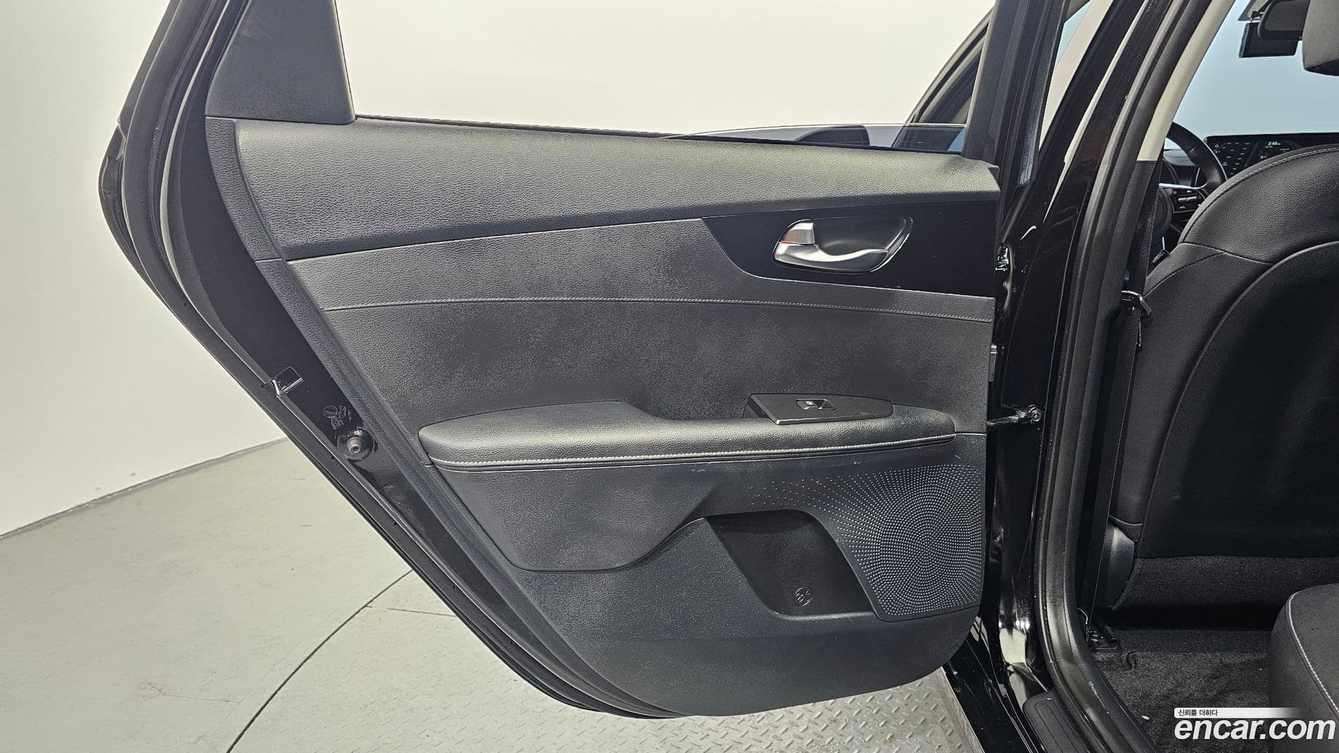 Main__Slider__Photo:K3 Kia 2023.10-24