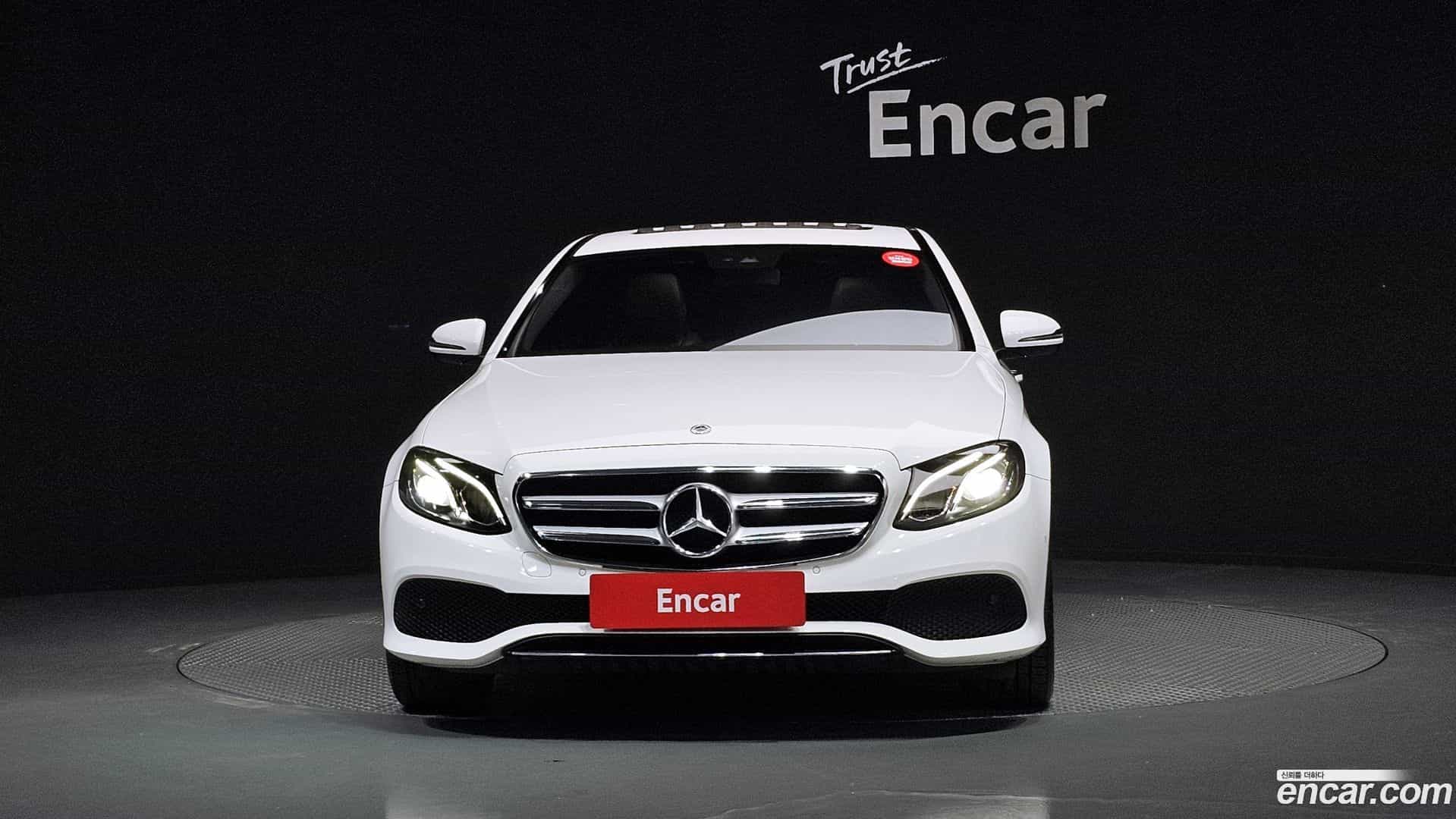 E-Class Mercedes-Benz 2018.2-OUTER-003