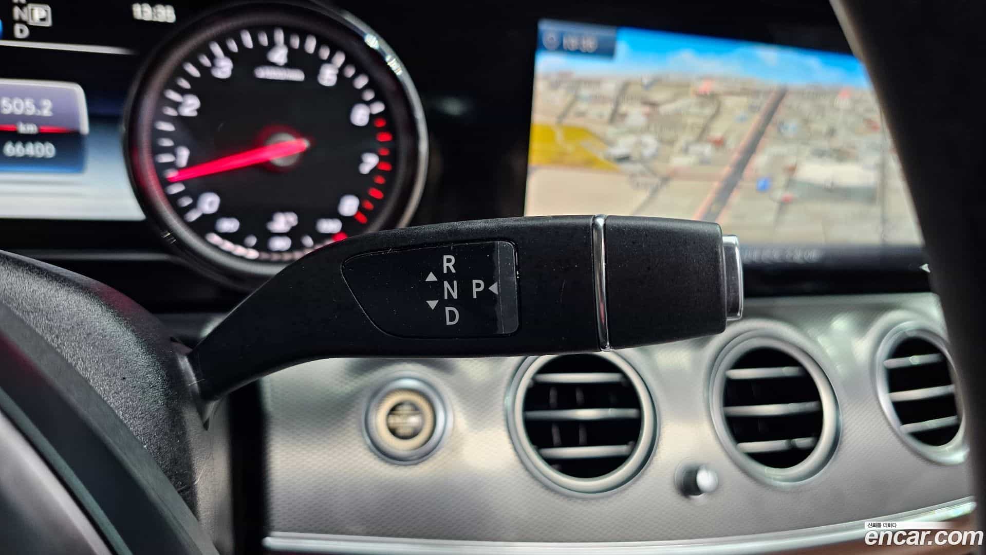 E-Class Mercedes-Benz 2018.2-INNER-009