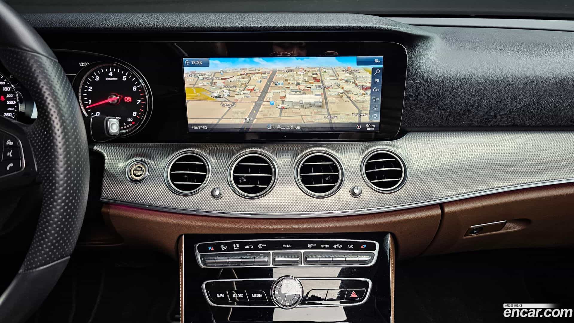 E-Class Mercedes-Benz 2018.2-OPTION-016