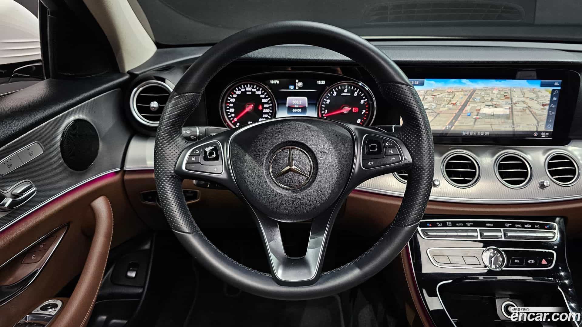 E-Class Mercedes-Benz 2018.2-OPTION-017