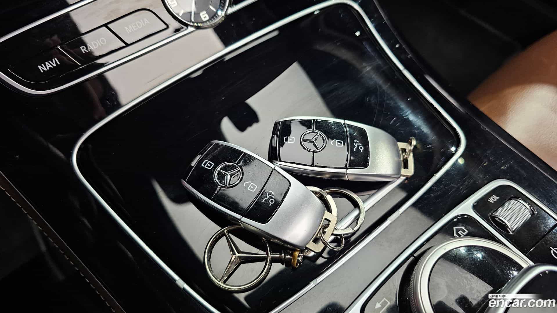 E-Class Mercedes-Benz 2018.2-OPTION-019