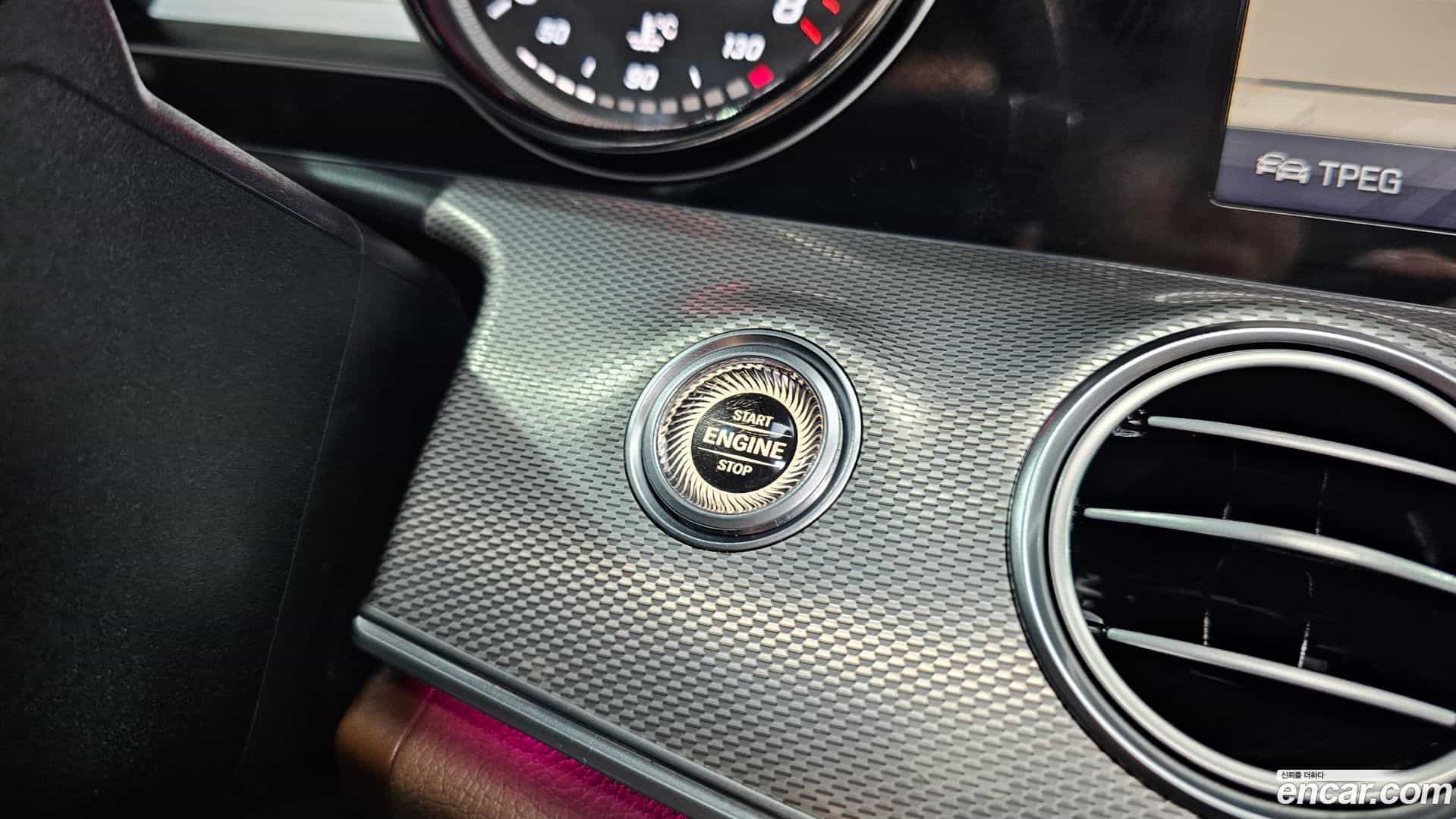 E-Class Mercedes-Benz 2018.2-OPTION-042