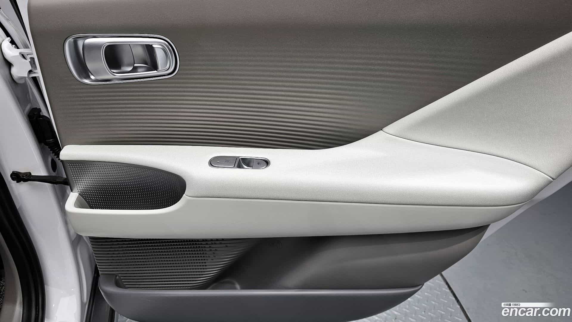 Ioniq6 Hyundai 2022.9-INNER-035
