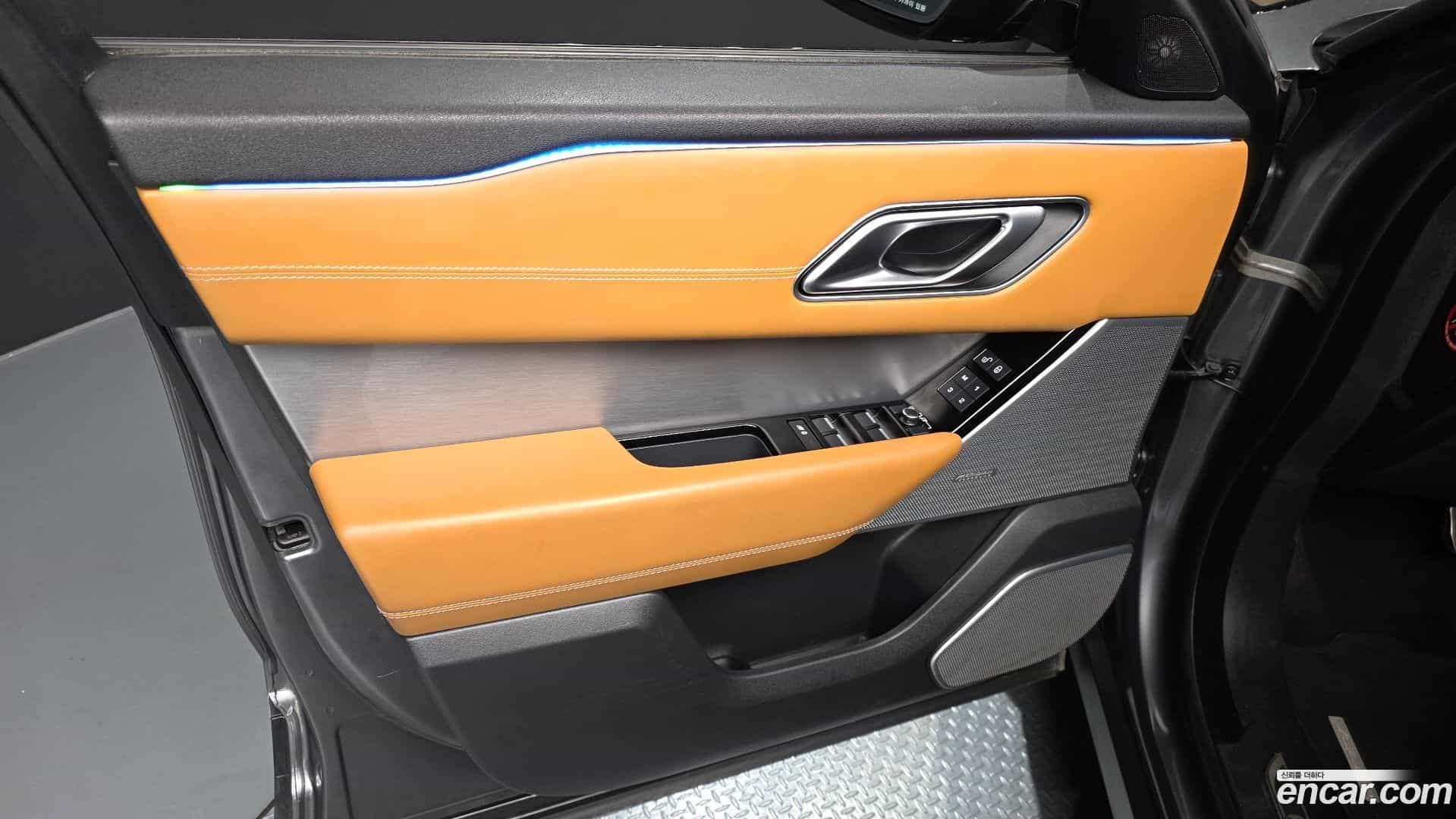 Range Rover Velar Land Rover 2018.7-INNER-034
