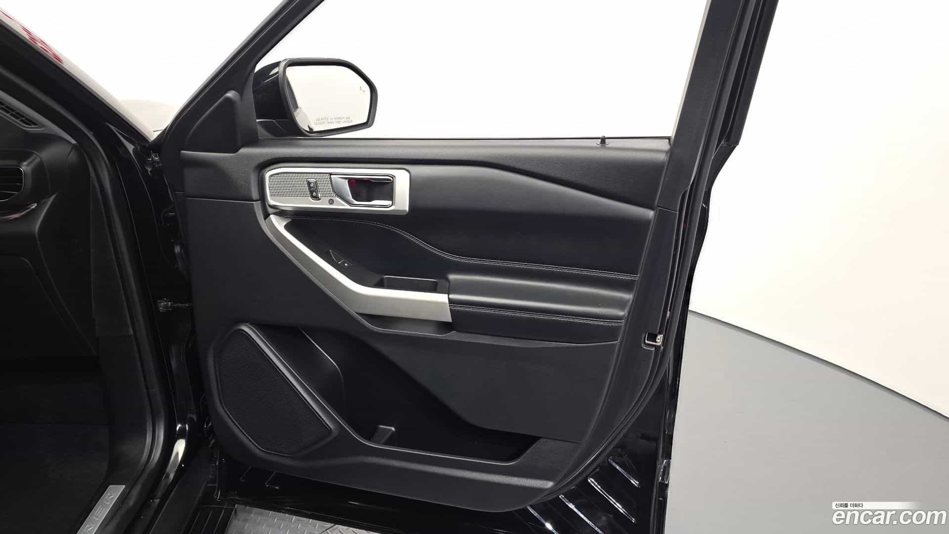 Explorer Ford 2020.9-INNER-034