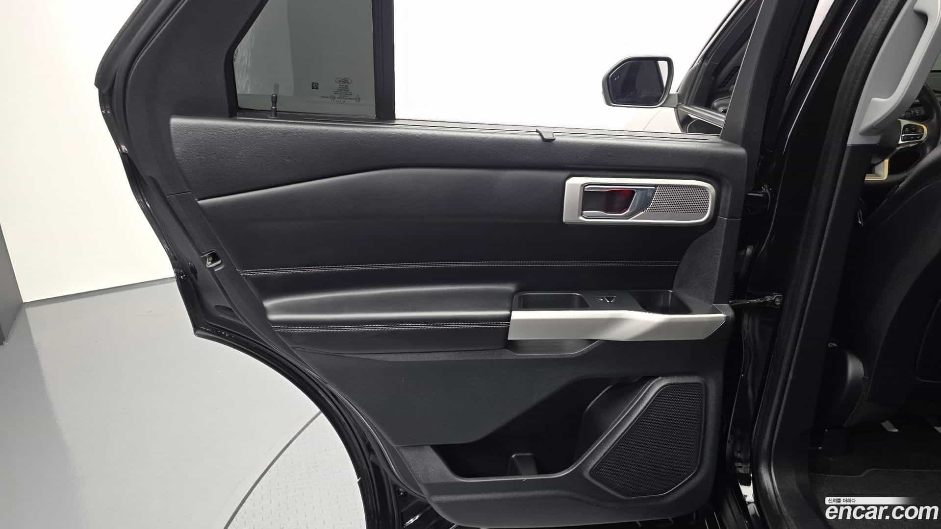 Explorer Ford 2020.9-INNER-035