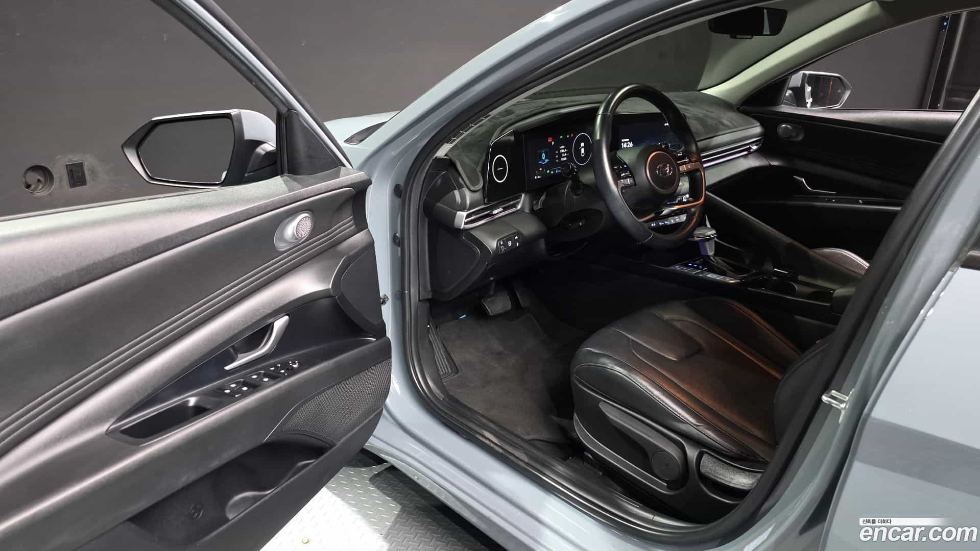 AVANTE Hyundai 2022.0-INNER-010