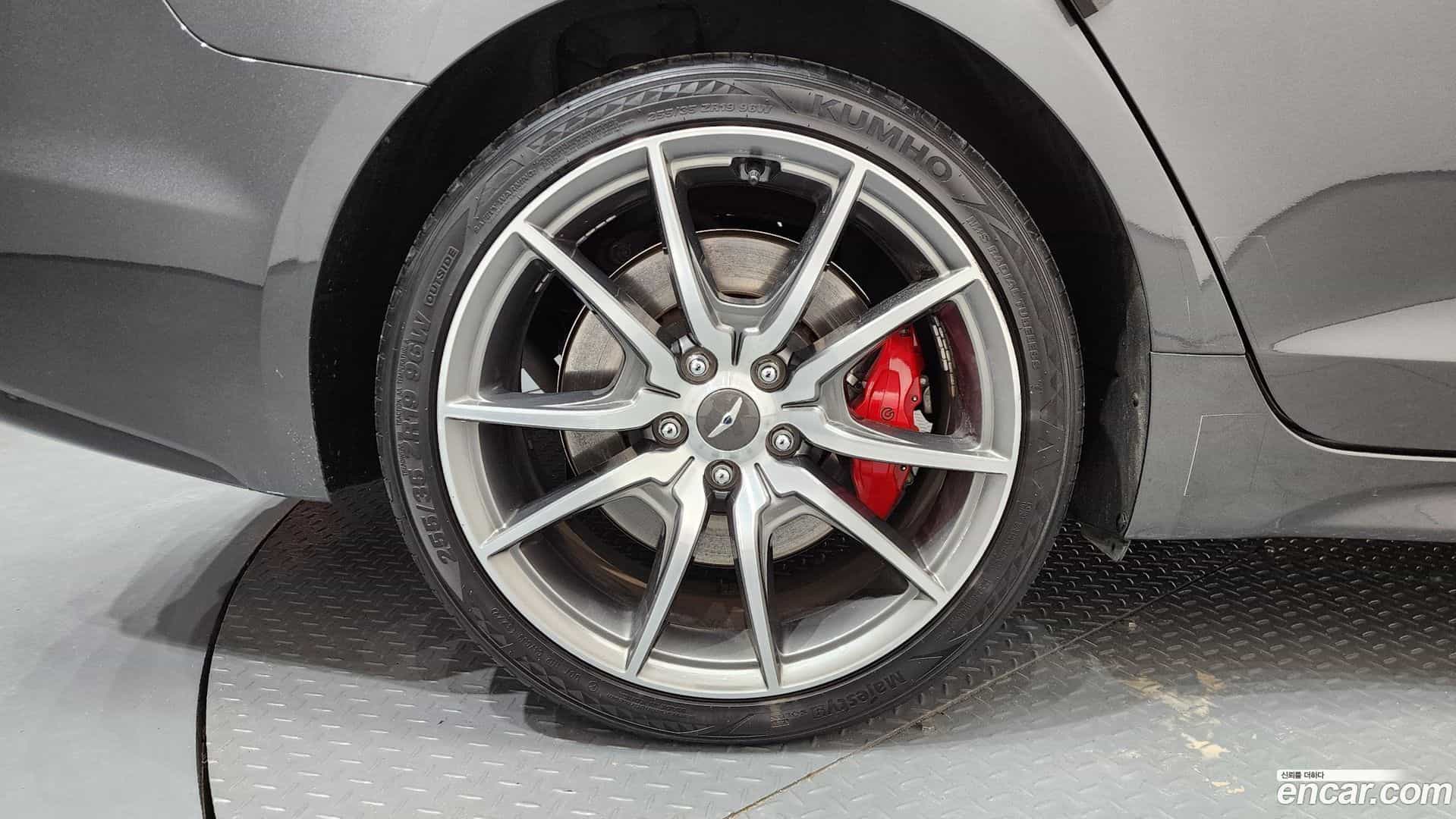 G70 Genesis 2019.0-OUTER-005