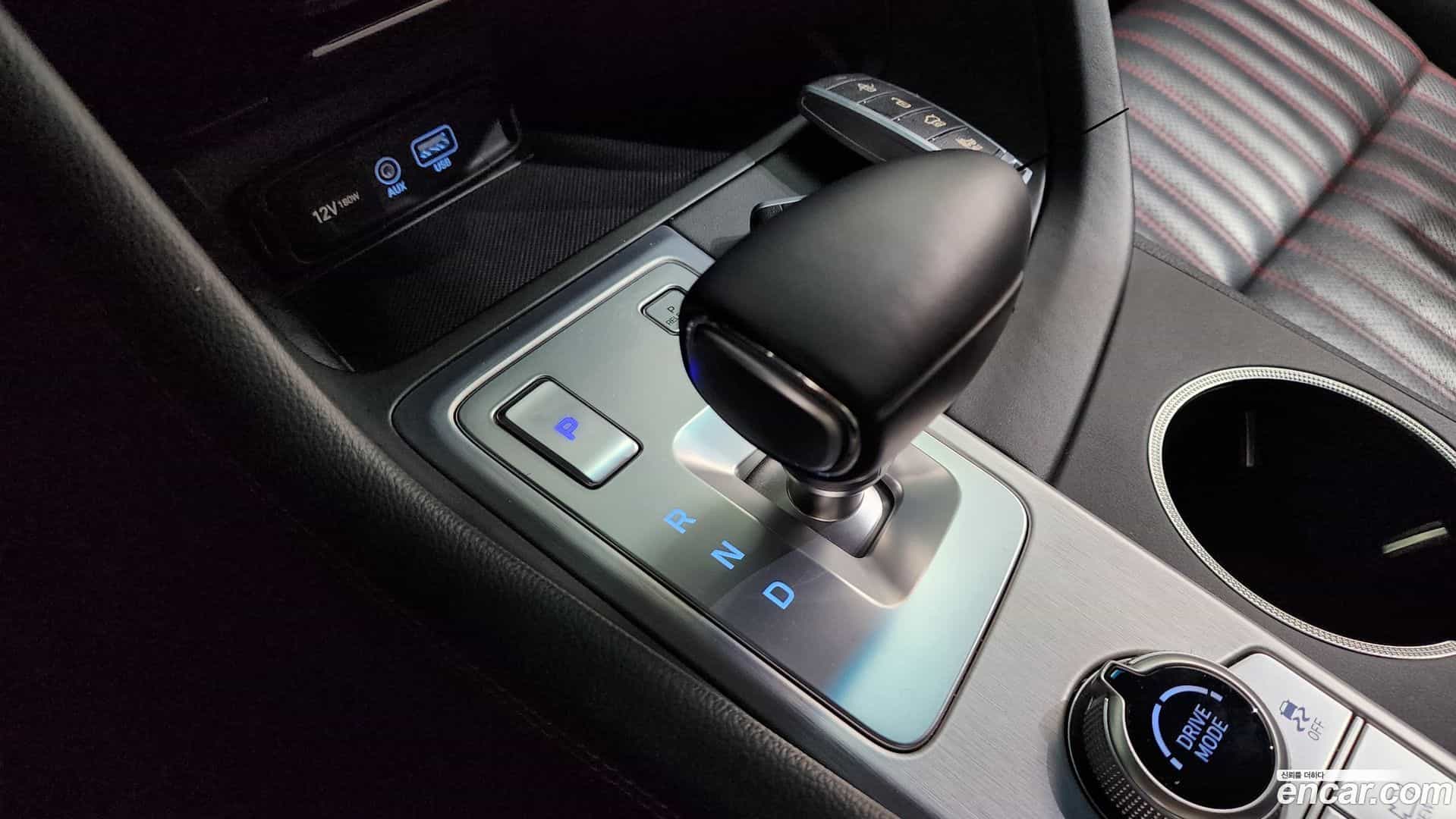 G70 Genesis 2019.0-INNER-009