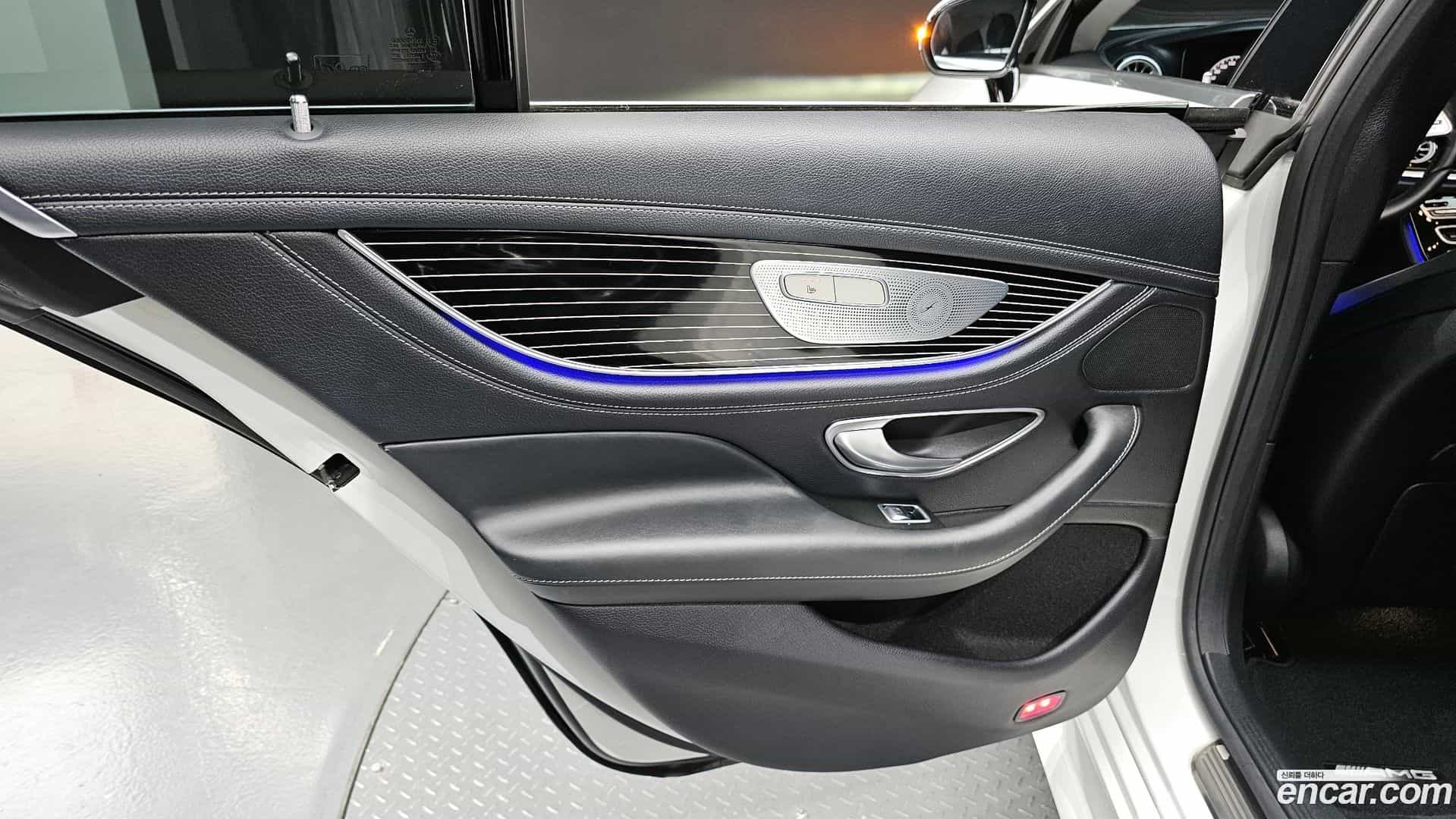 CLS-Class Mercedes-Benz 2019.9-INNER-035