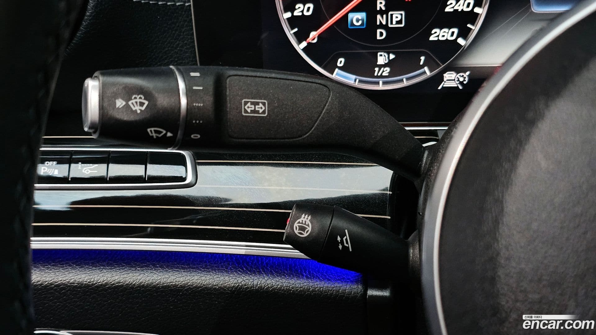 Main__Slider__Photo:CLS-Class Mercedes-Benz 2019.9-27