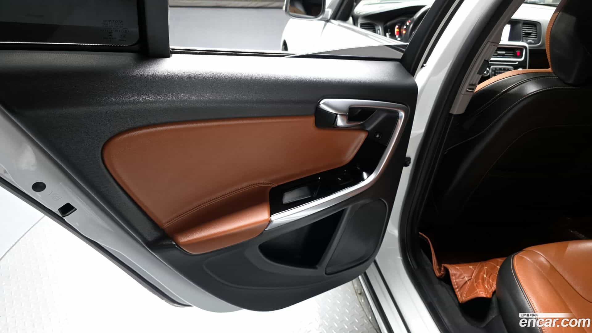 S60 Volvo 2017.8-INNER-035
