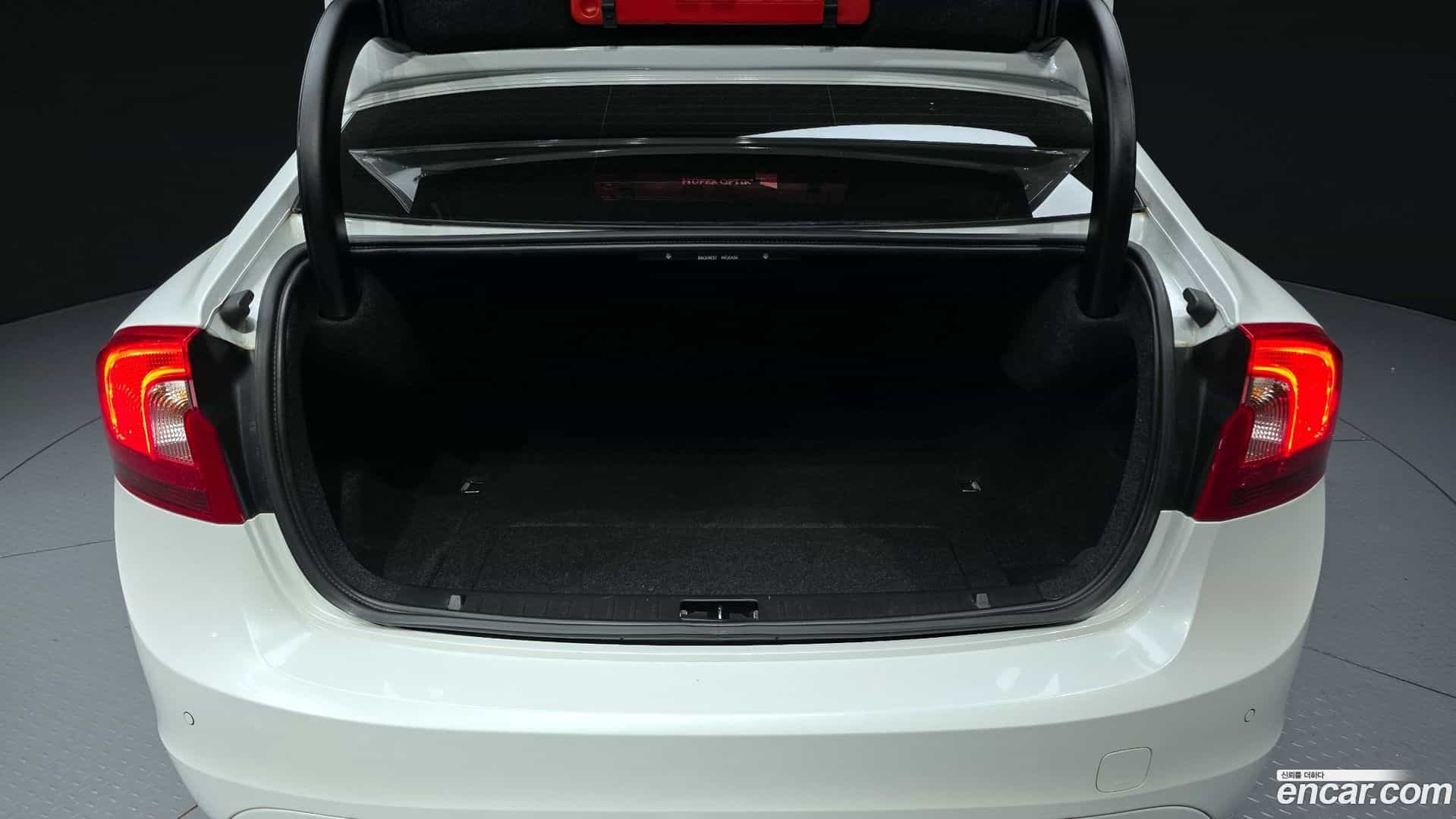 S60 Volvo 2017.8-OPTION-044