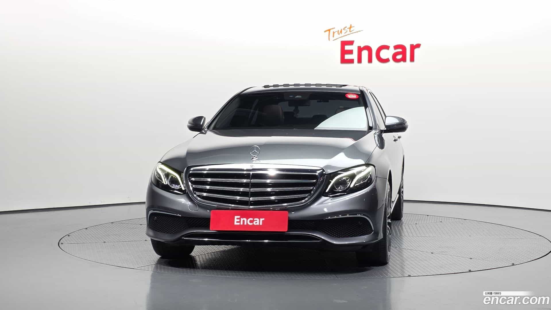 E-Class Mercedes-Benz 2019.7-OUTER-003