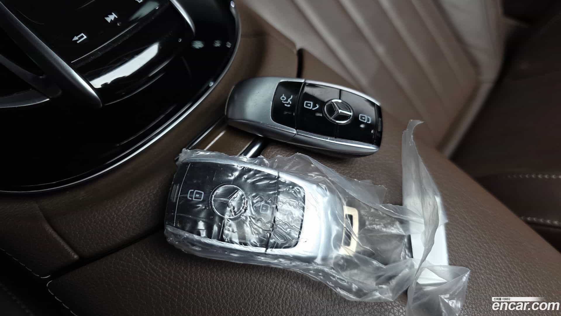 E-Class Mercedes-Benz 2019.7-OPTION-022
