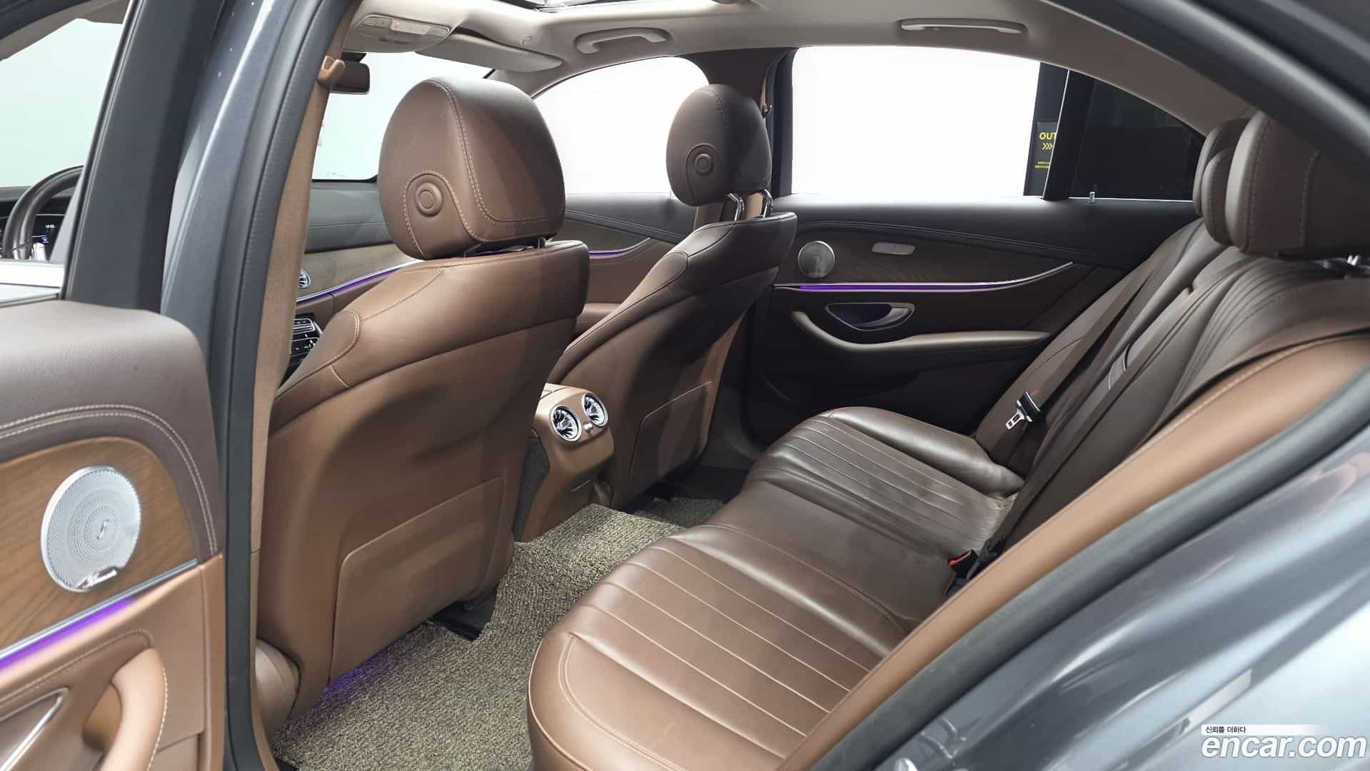 E-Class Mercedes-Benz 2019.7-INNER-036