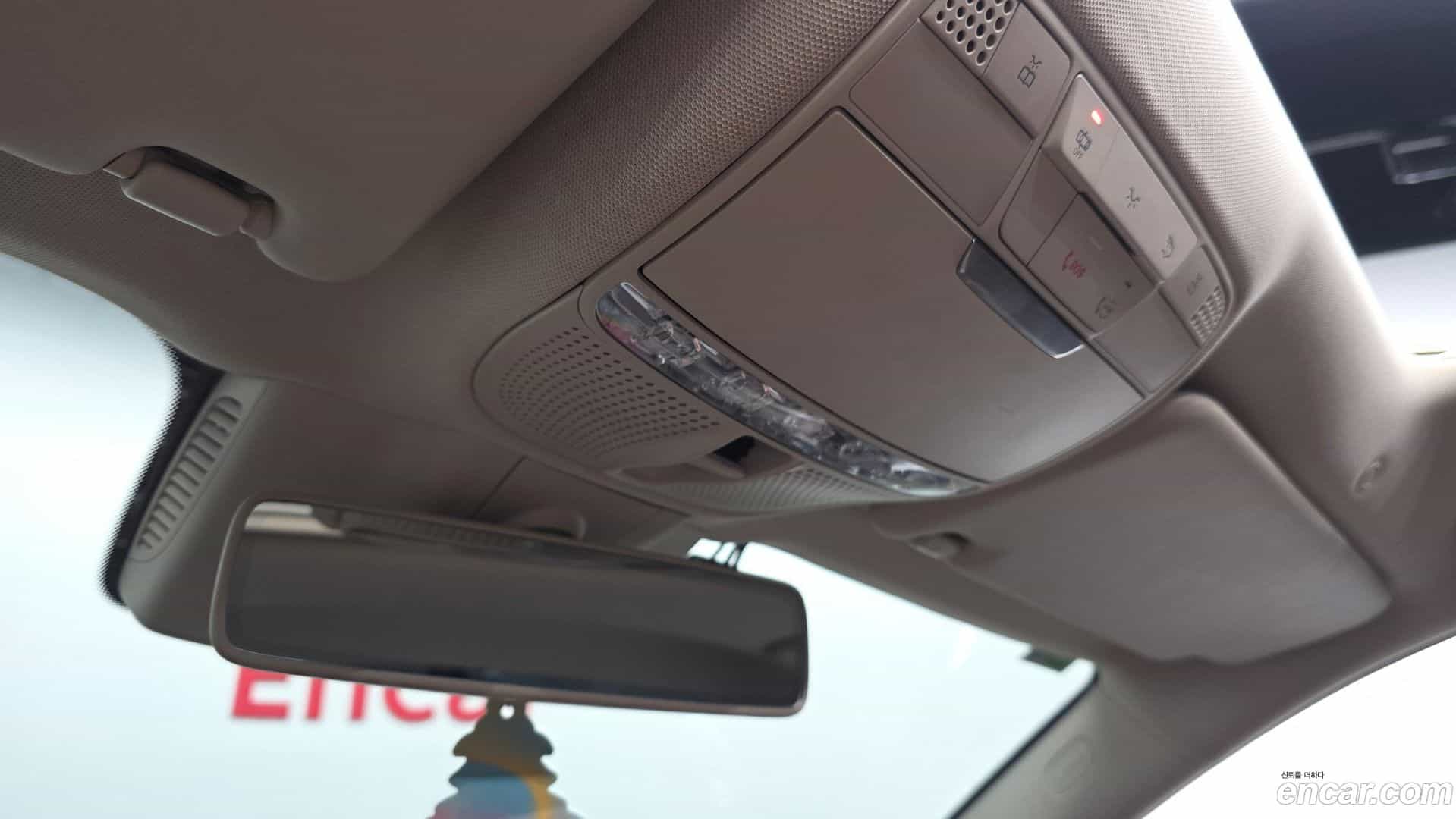 E-Class Mercedes-Benz 2019.7-OPTION-041