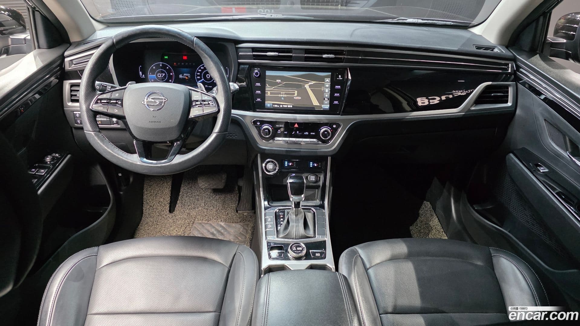 Main__Slider__Photo:KORANDO KG Mobility 2019.3-6