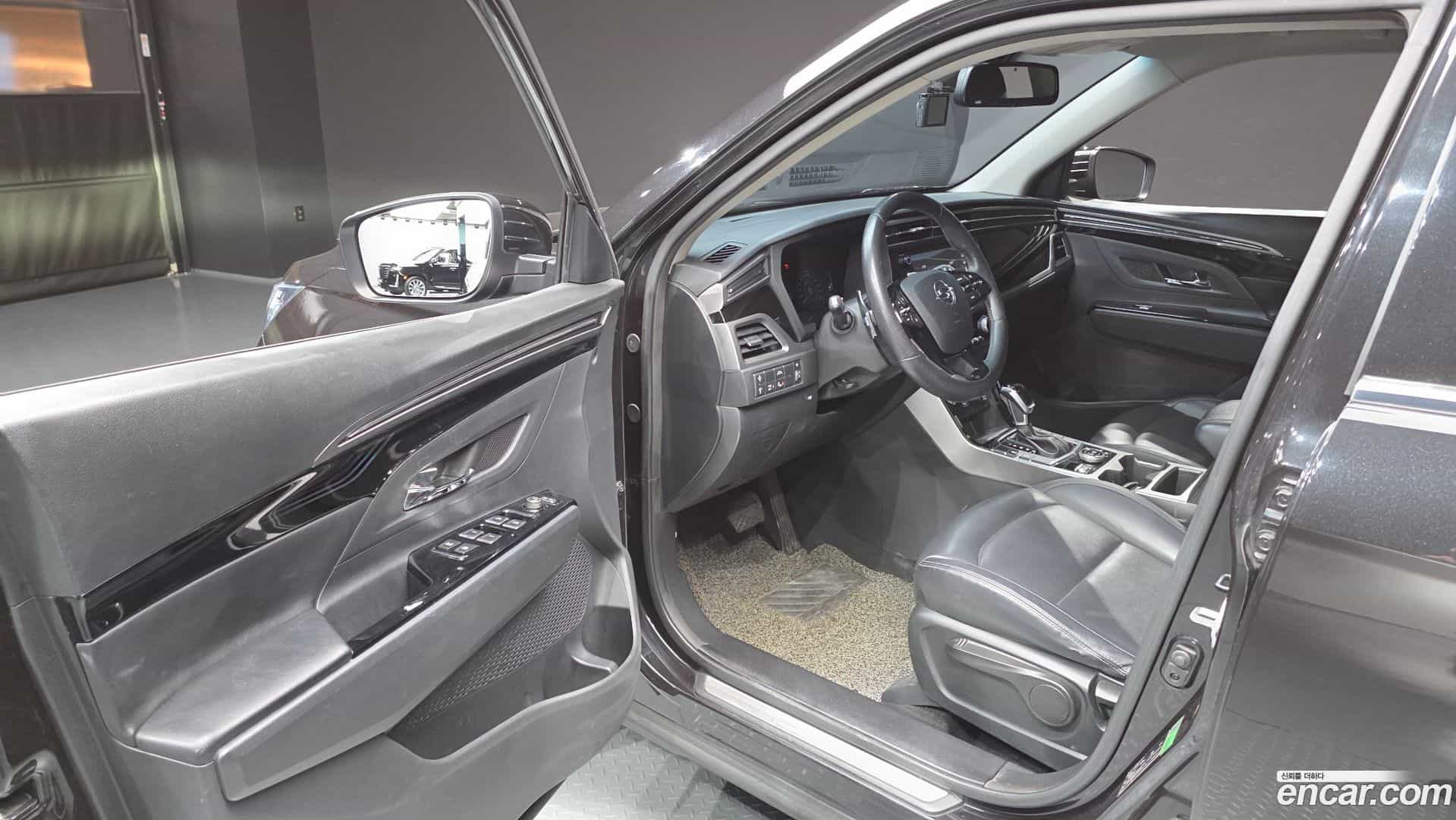 KORANDO KG Mobility 2019.3-INNER-010