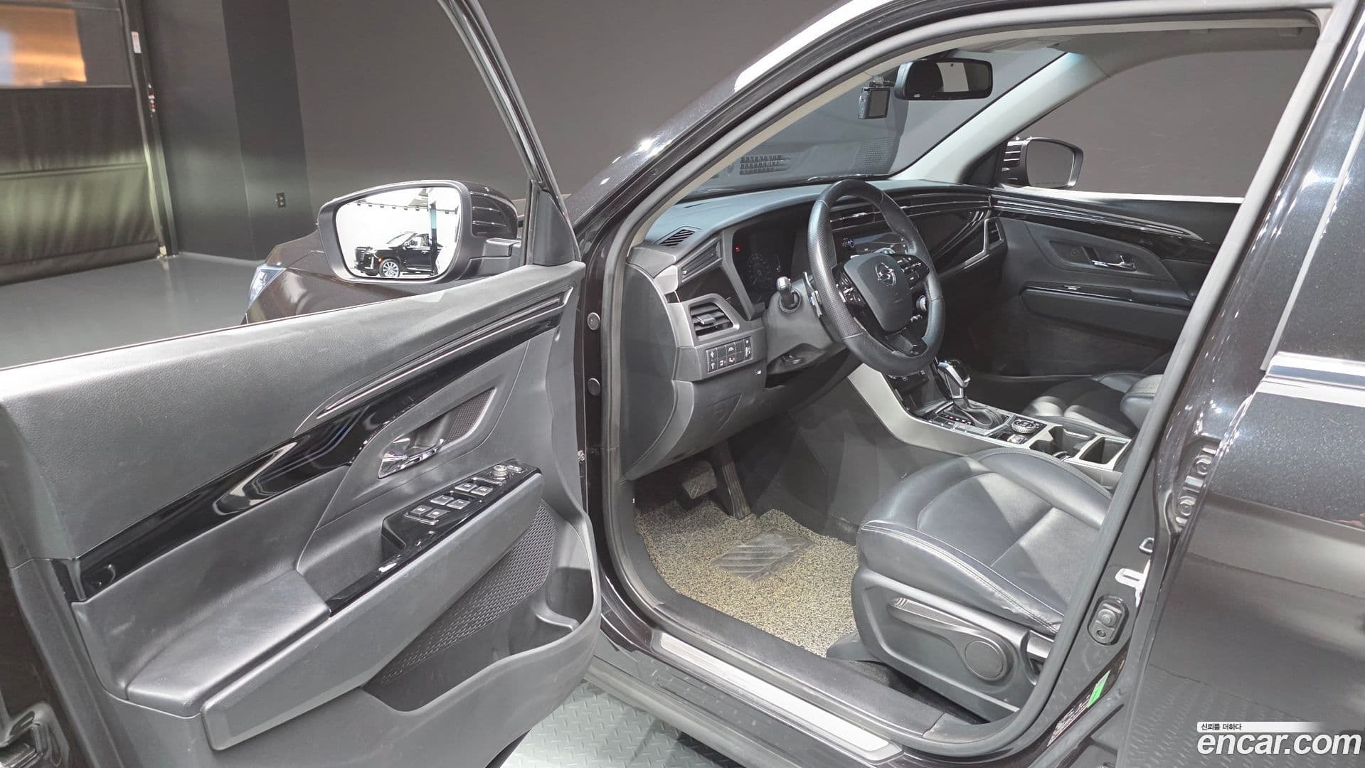 Main__Slider__Photo:KORANDO KG Mobility 2019.3-9