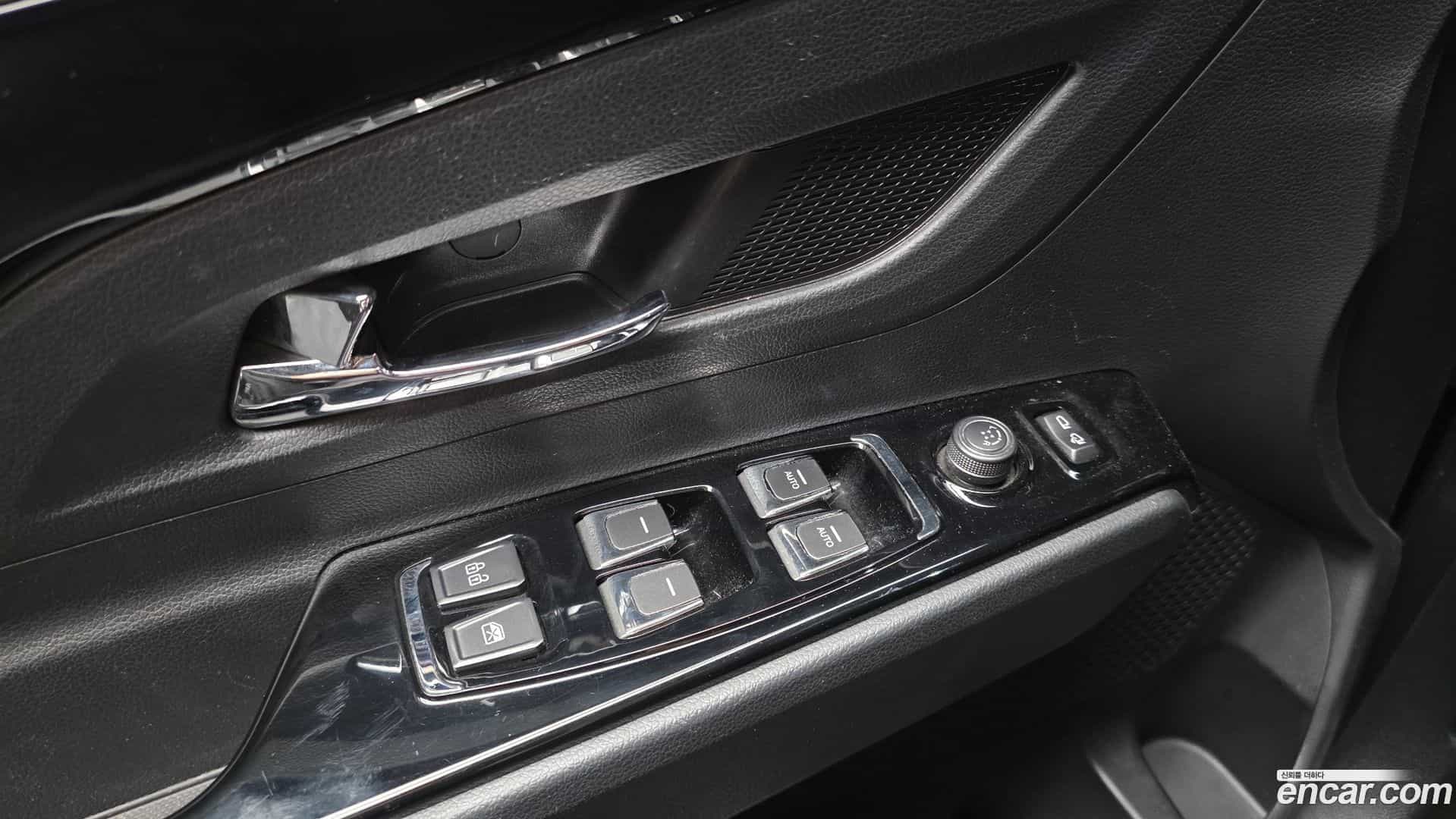 KORANDO KG Mobility 2019.3-OPTION-021