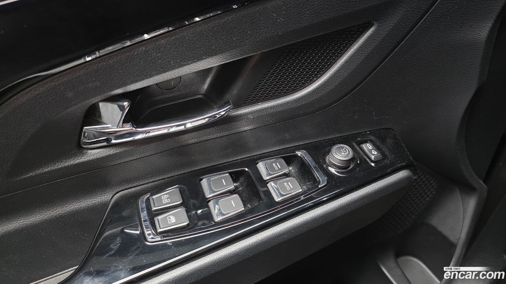 Main__Slider__Photo:KORANDO KG Mobility 2019.3-16