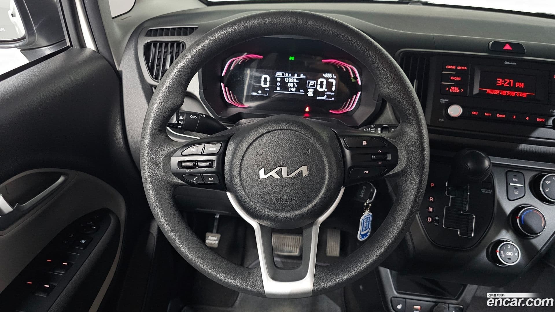 Main__Slider__Photo:RAY Kia 2023.1-16