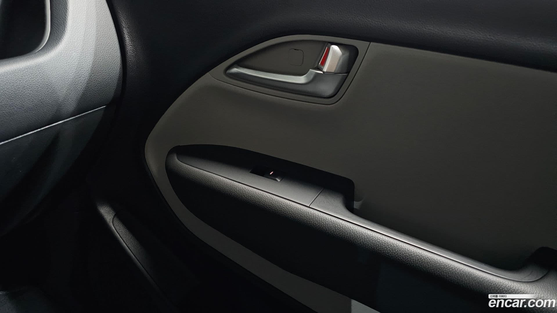Main__Slider__Photo:RAY Kia 2023.1-32