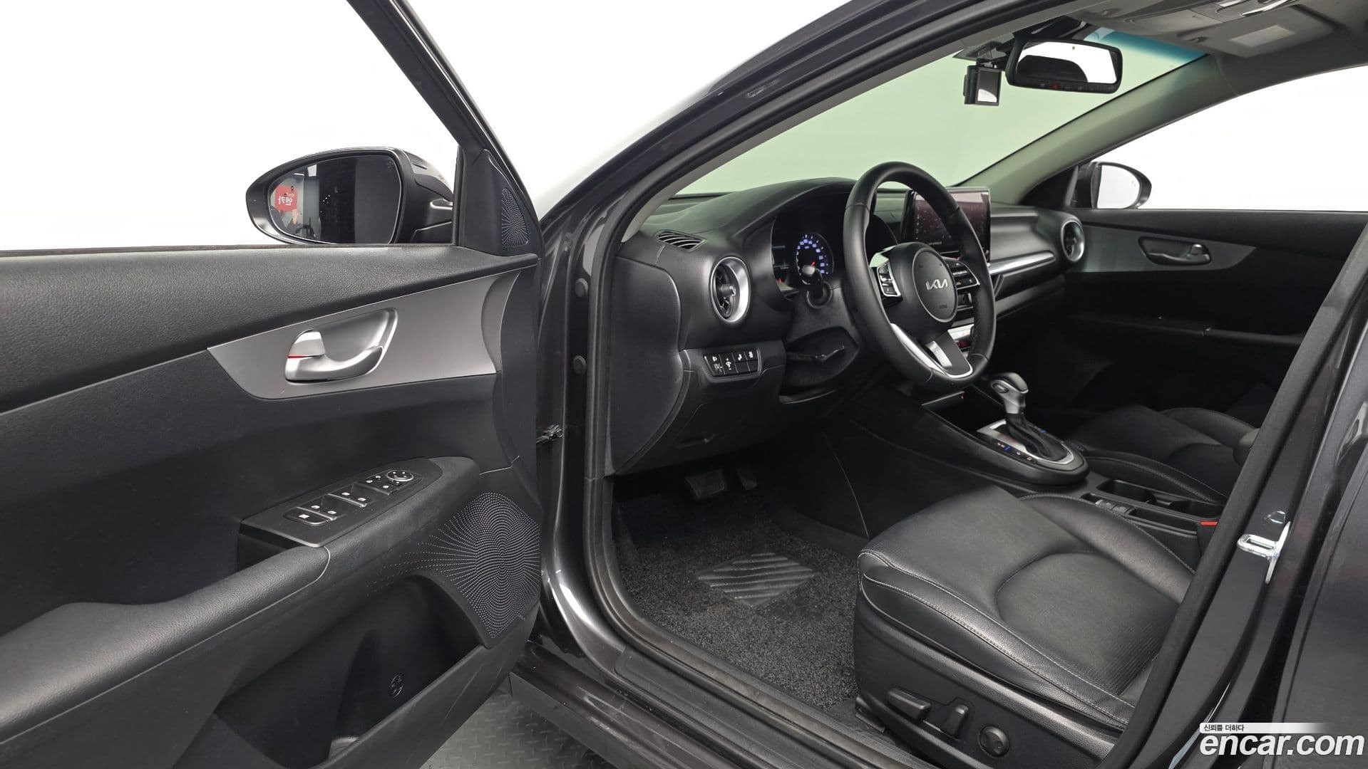 Main__Slider__Photo:K3 Kia 2022.4-9