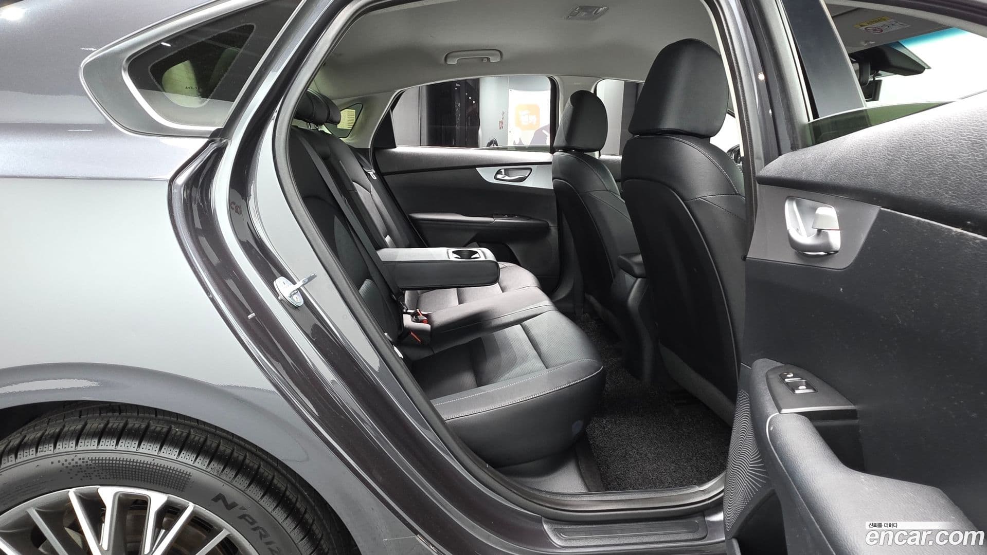 Main__Slider__Photo:K3 Kia 2022.4-10