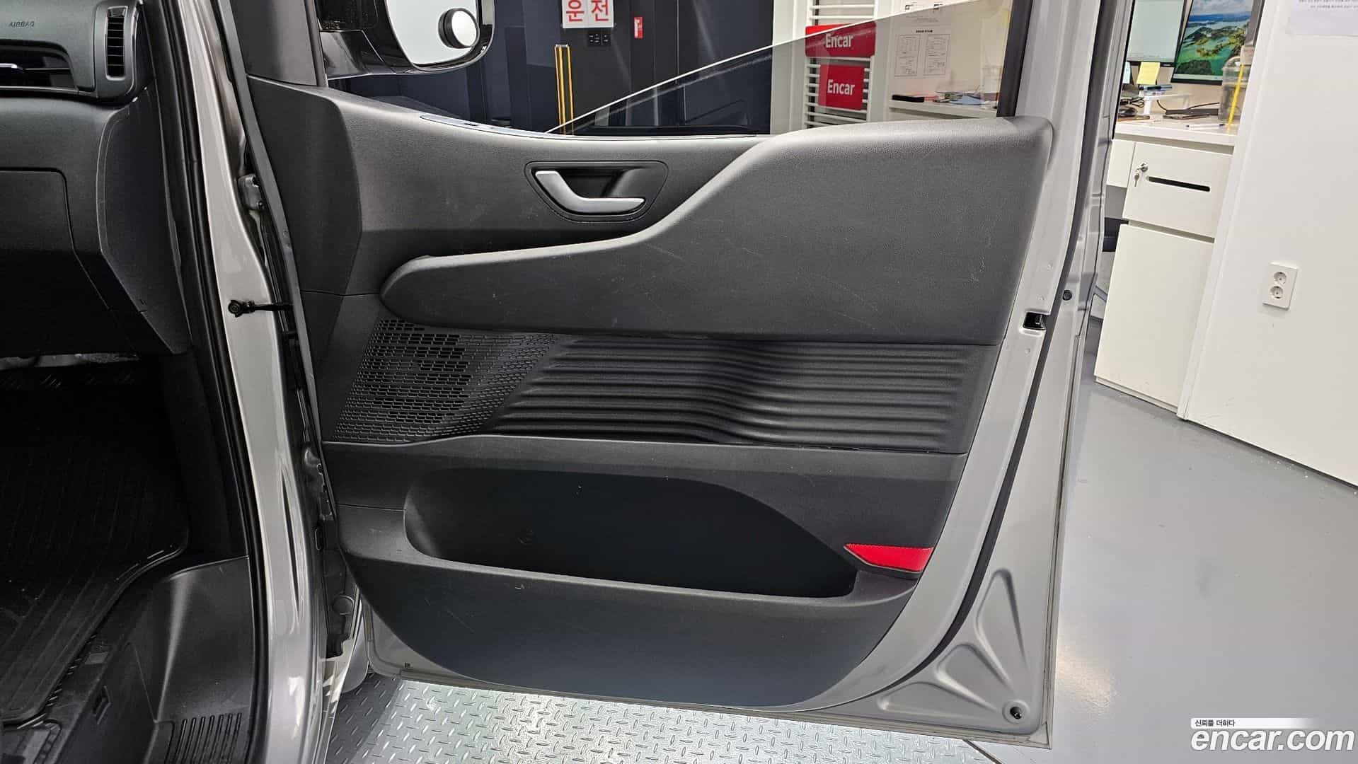 Staria Hyundai 2023.7-INNER-035