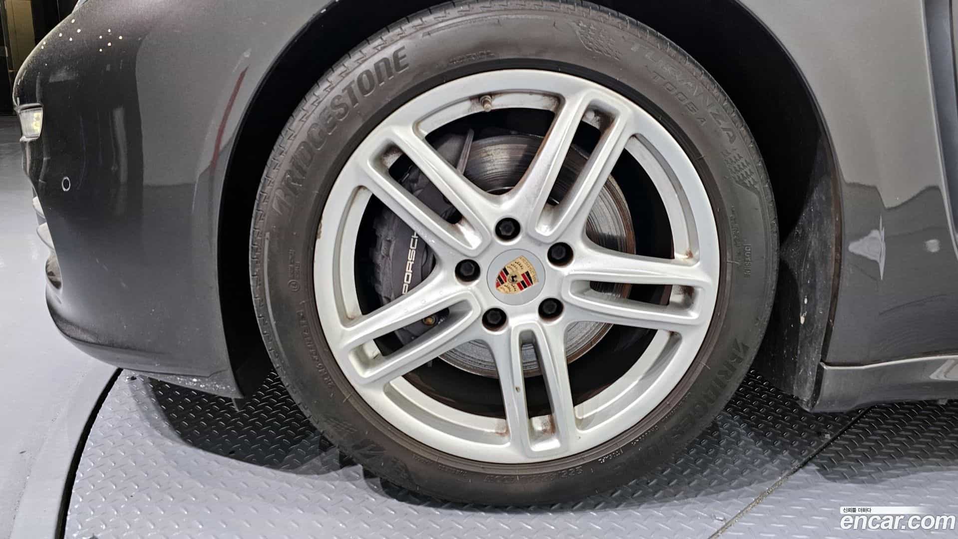 Panamera Porsche 2014.0-OUTER-005