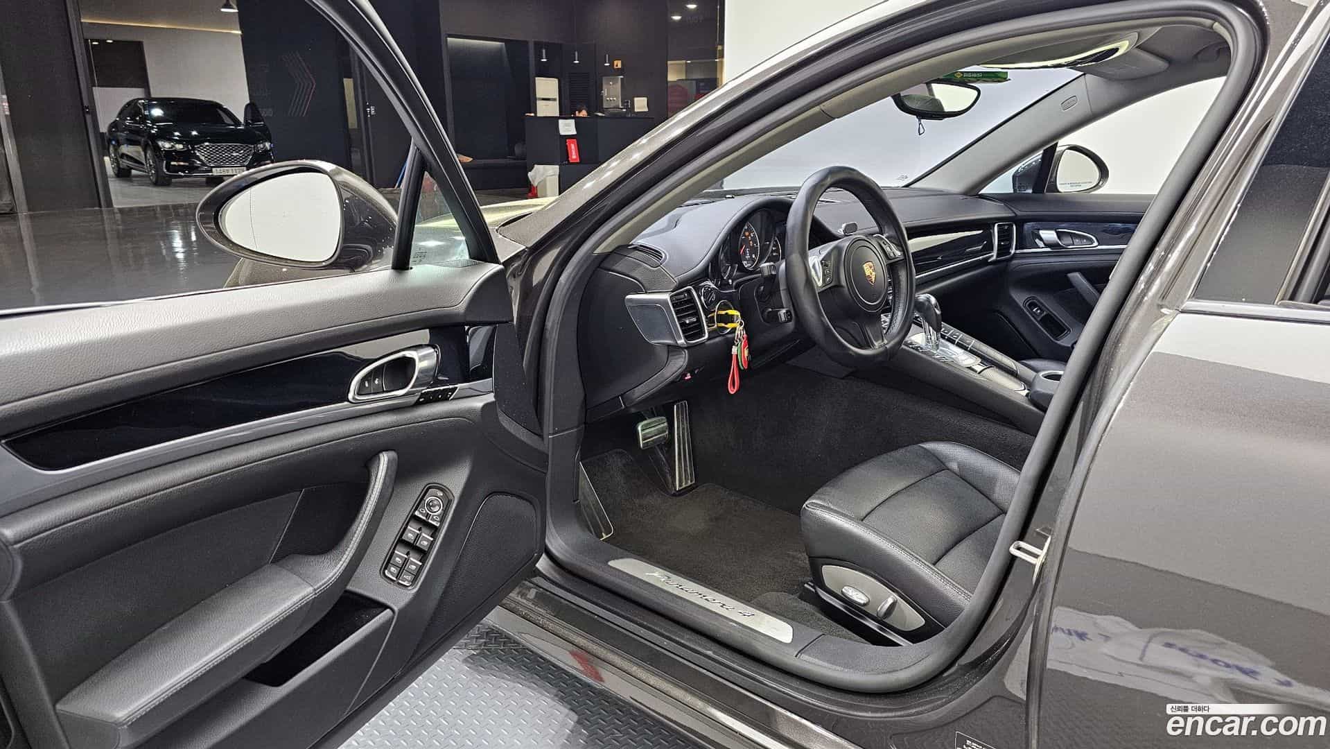 Panamera Porsche 2014.0-INNER-010