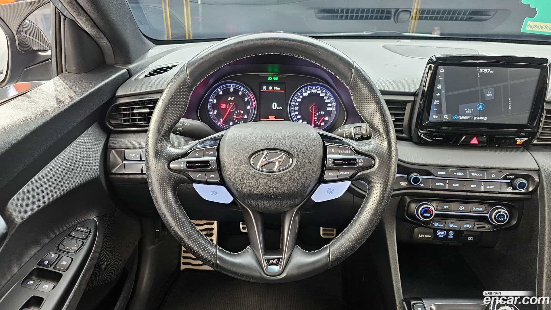 Veloster Hyundai 2019.8-OPTION-017