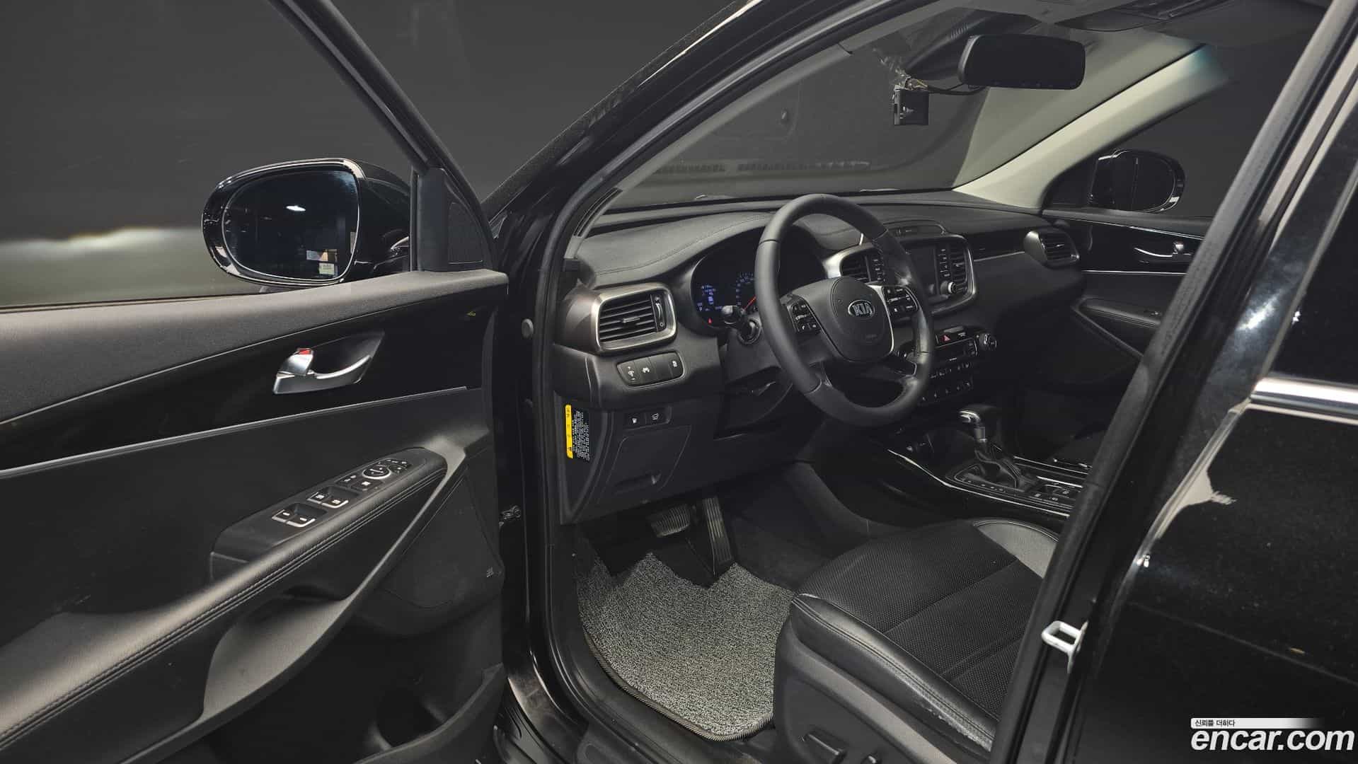 Sorento Kia 2017.9-INNER-010