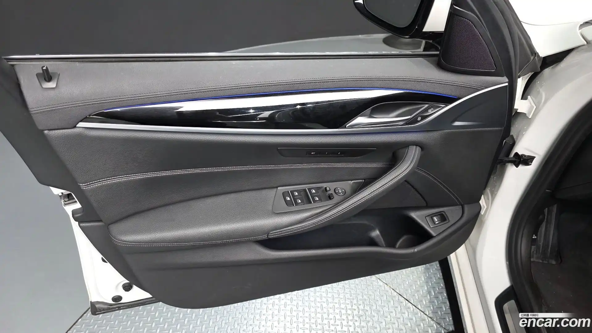 5-Series BMW 2019.6-INNER-034