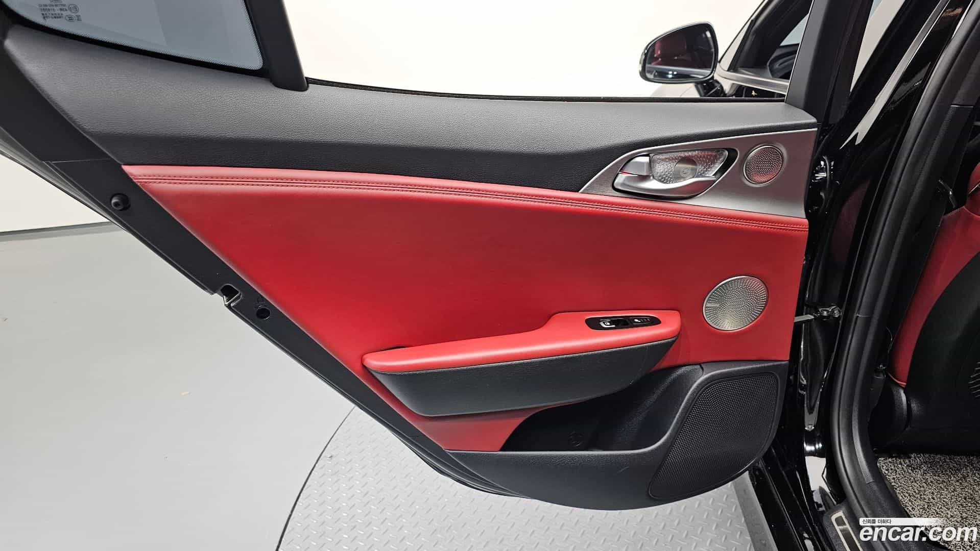 Stinger Kia 2018.6-INNER-035