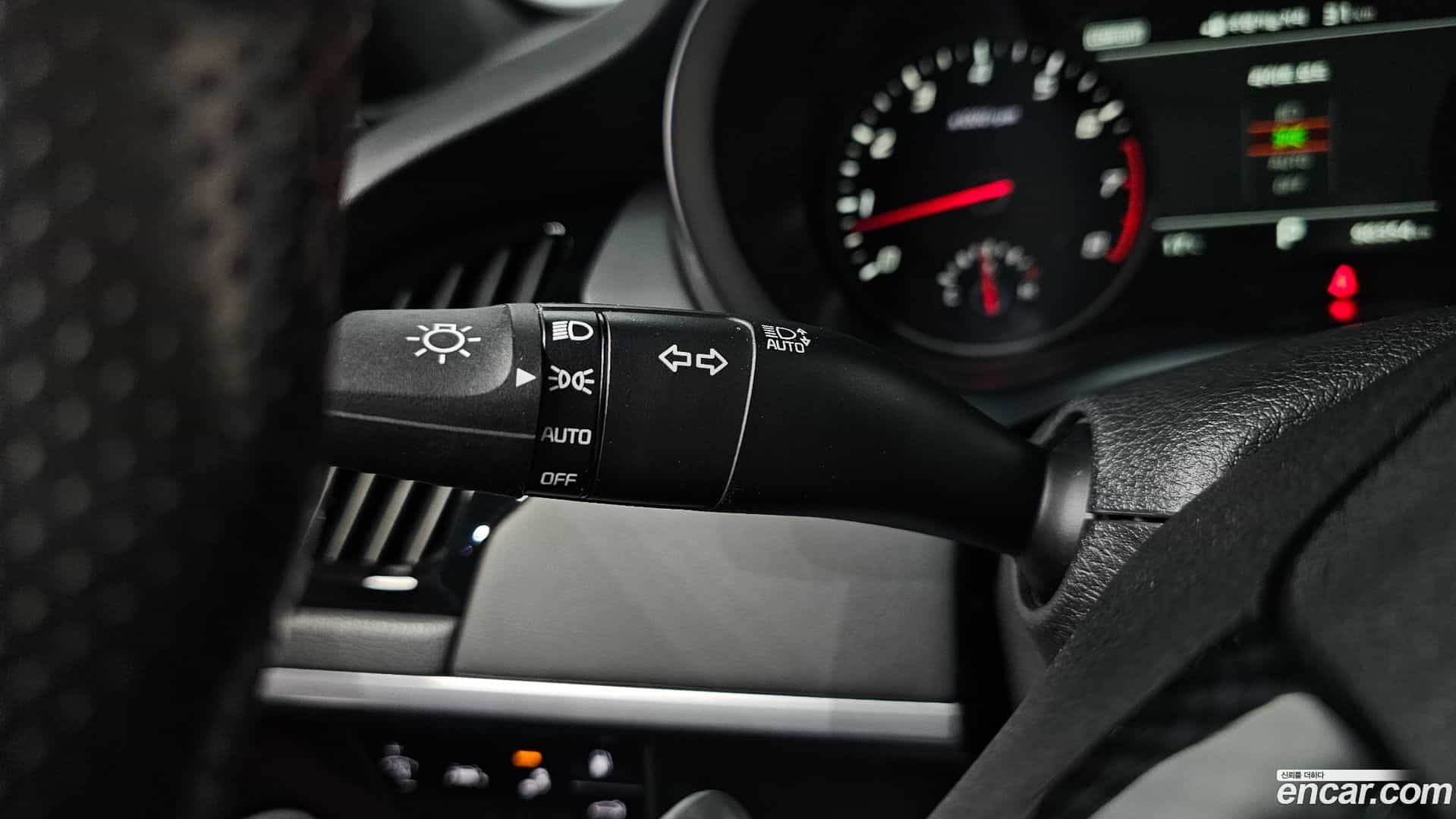 Stinger Kia 2018.6-OPTION-051