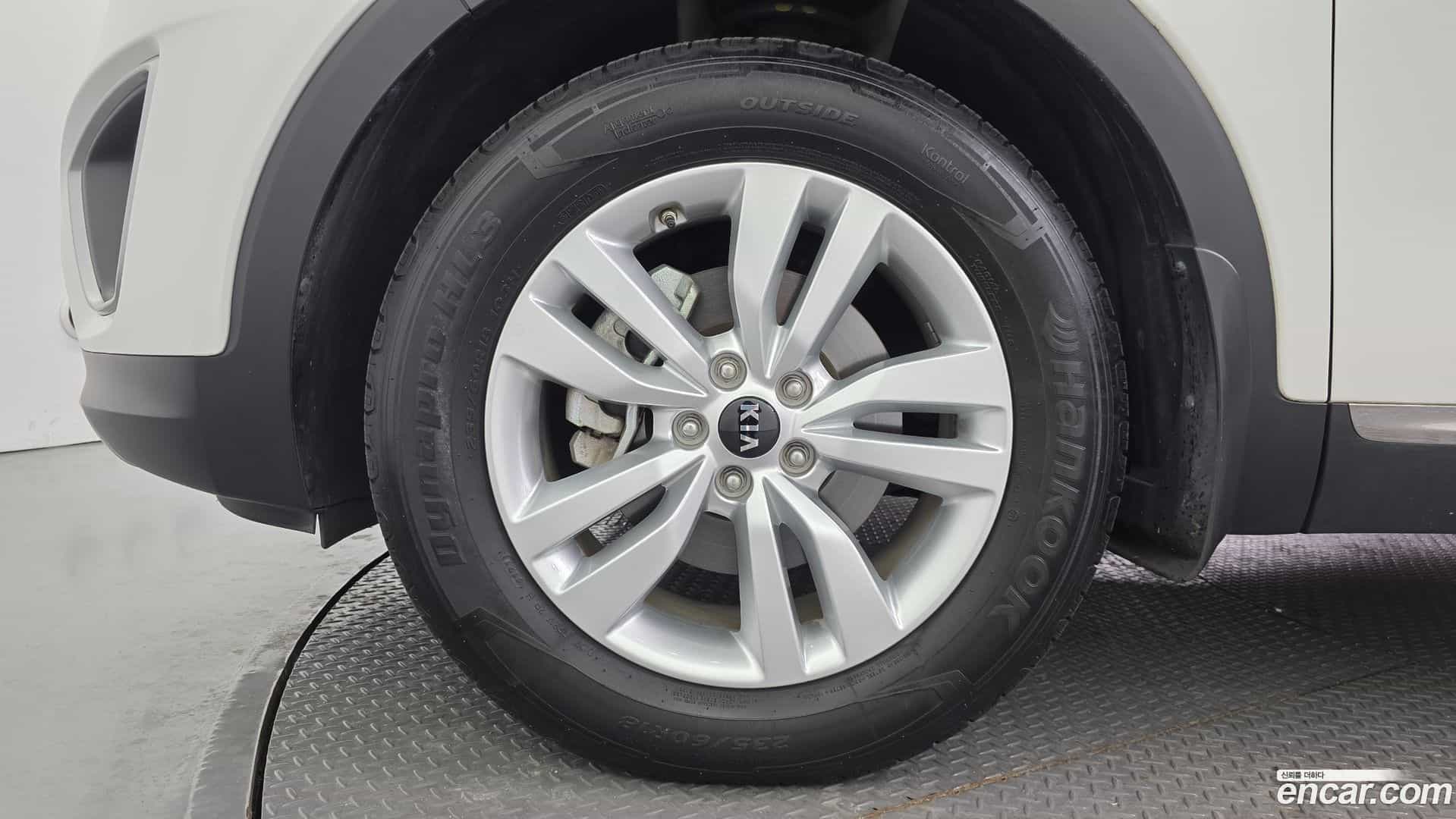 Sorento Kia 2016.8-OUTER-005