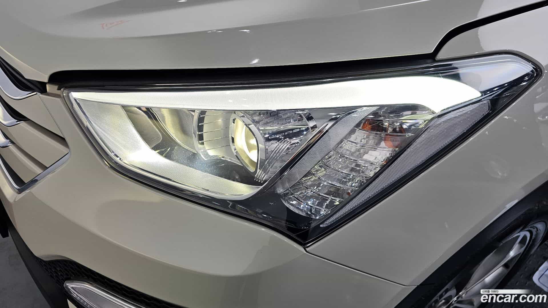 Santafe Hyundai 2013.4-OUTER-032