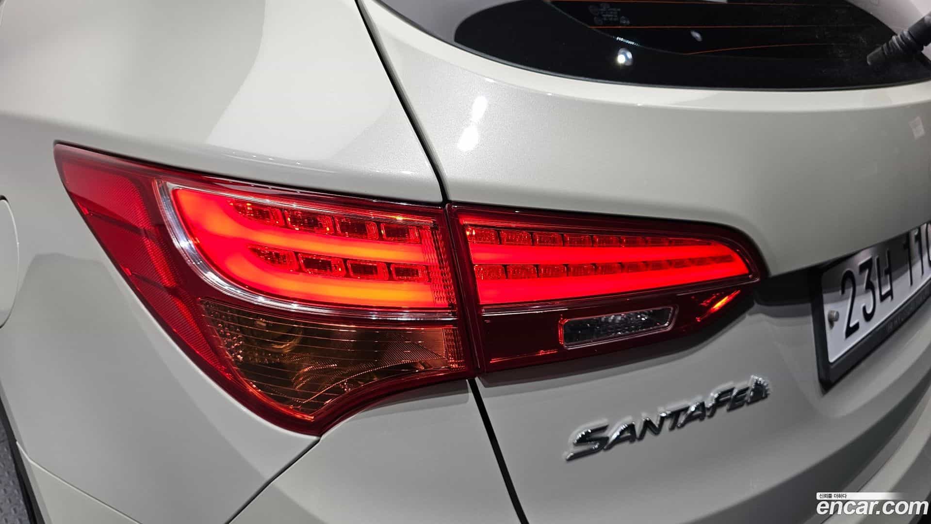 Santafe Hyundai 2013.4-OUTER-033